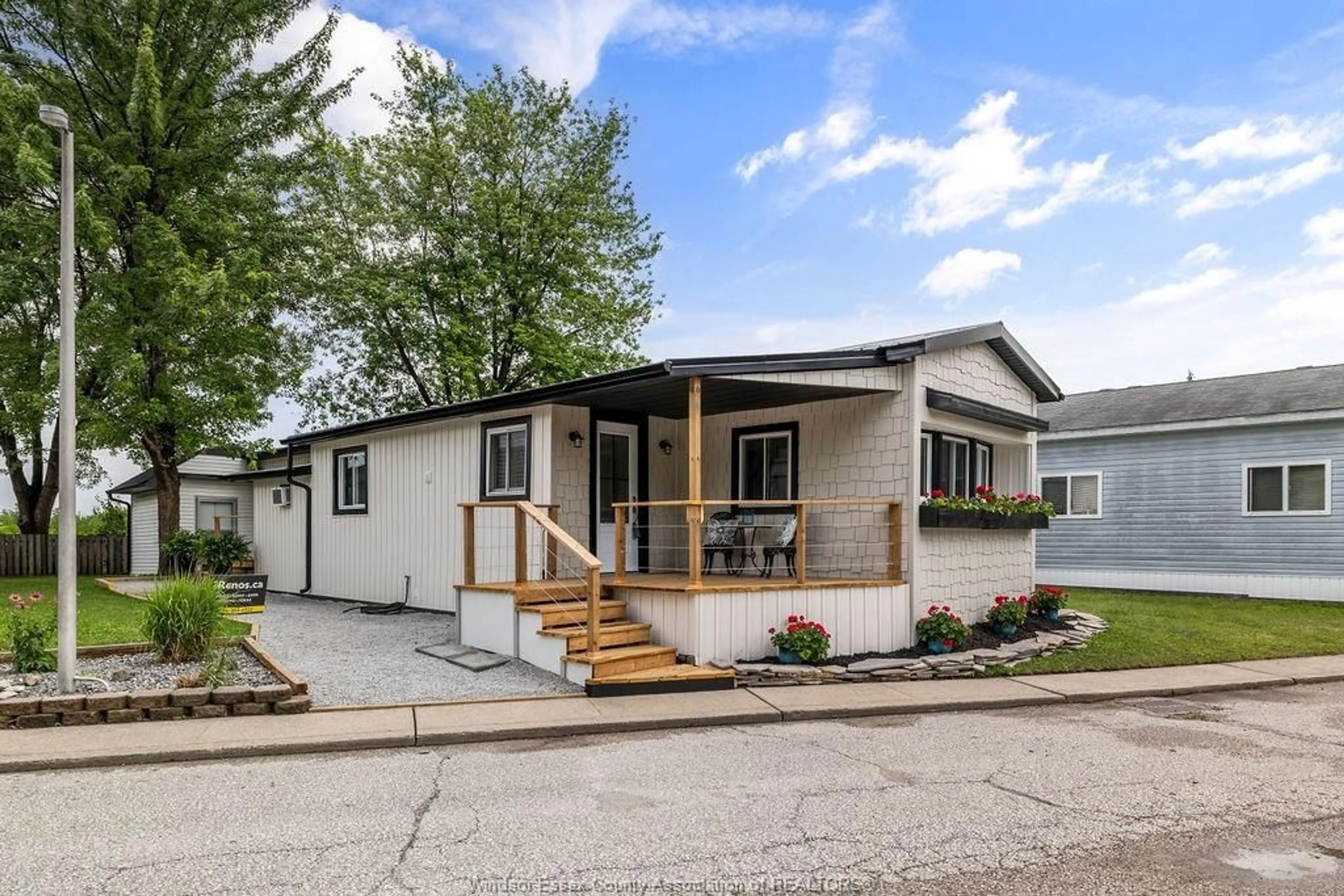 Home with vinyl exterior material, street for 75 WILDER, Lakeshore Ontario N8N 2T2