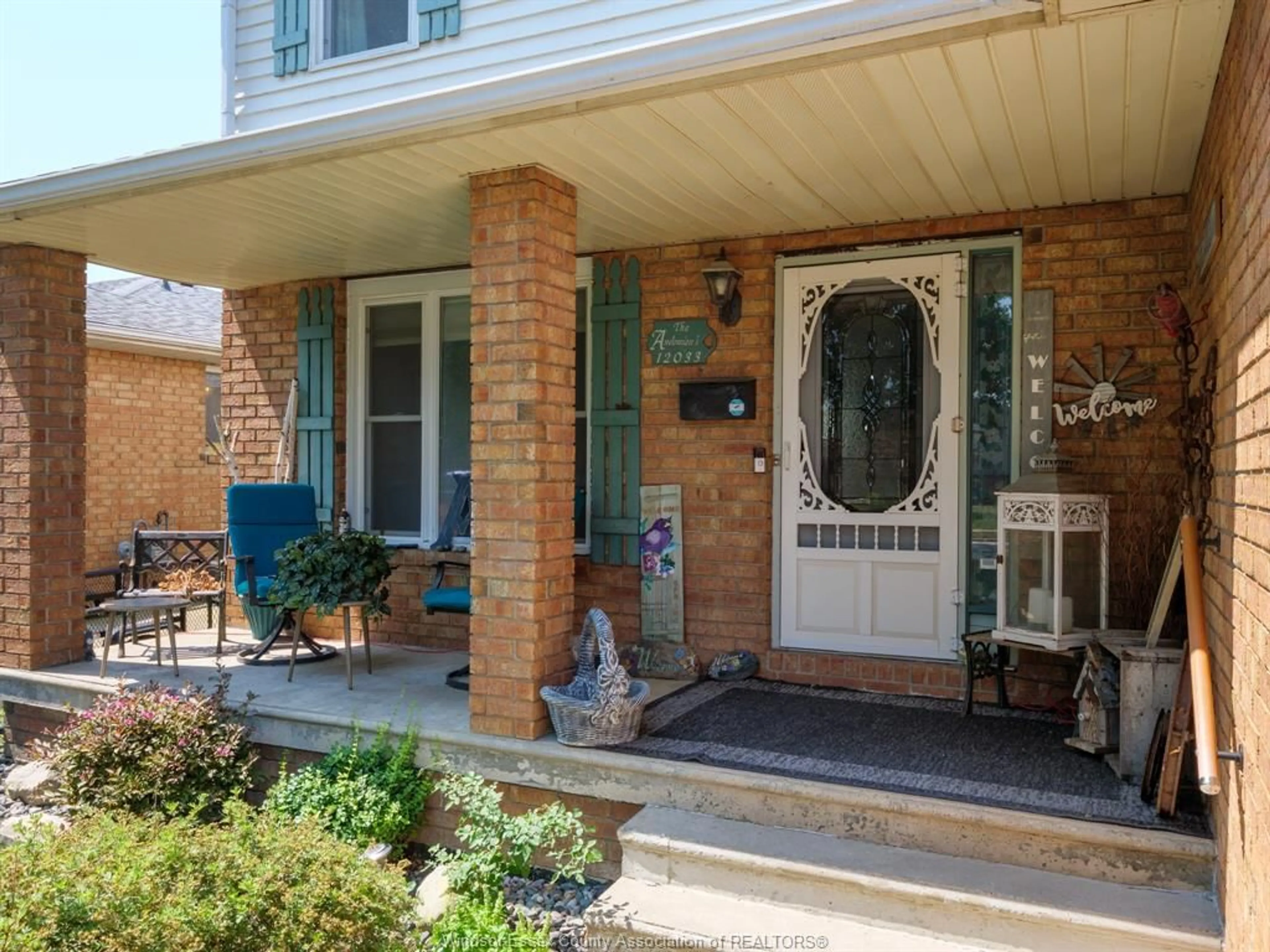 Unknown for 12033 ST. THOMAS Cres, Tecumseh Ontario N8N 4A2