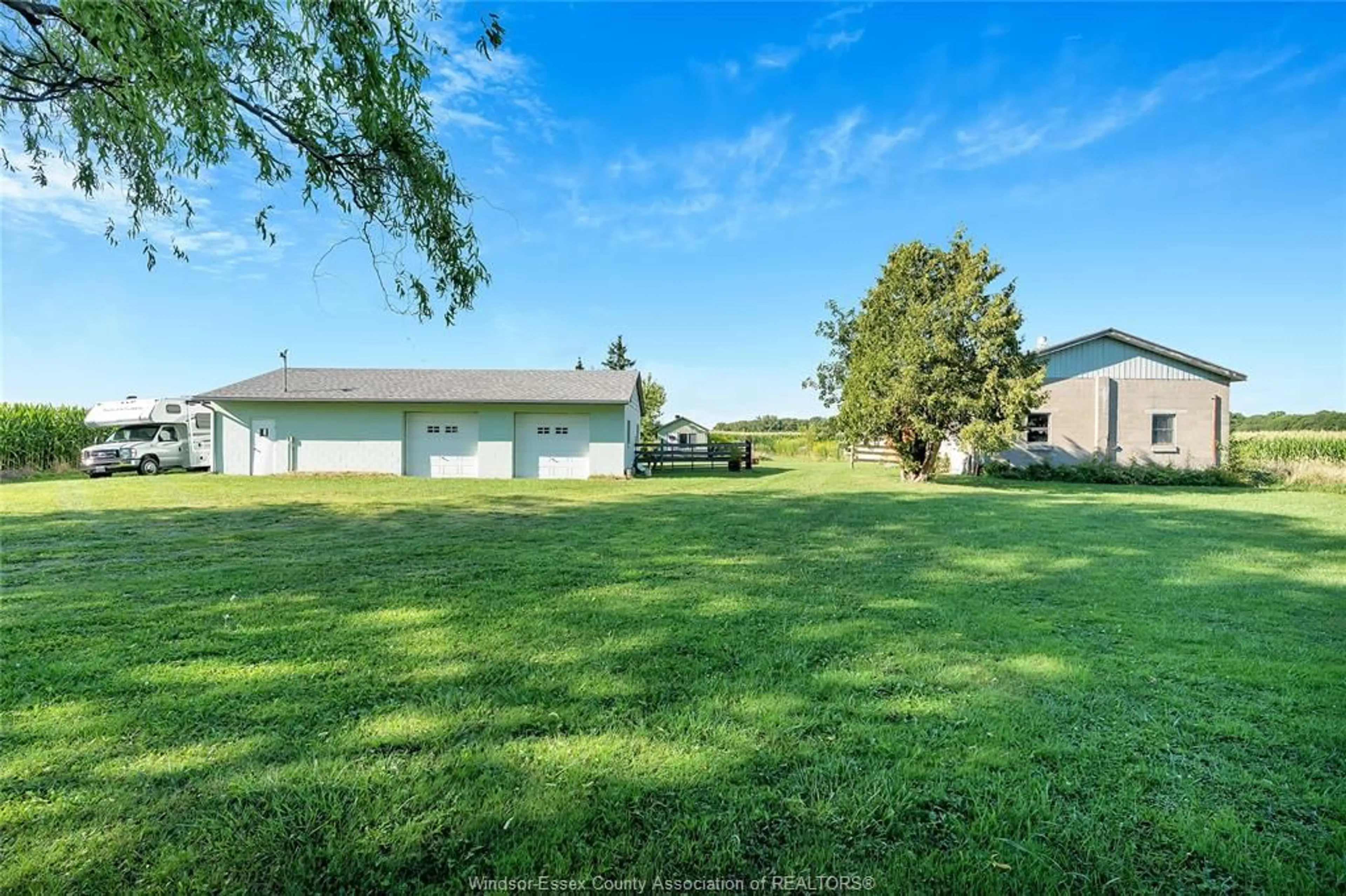 A pic from outside/outdoor area/front of a property/back of a property/a pic from drone, water/lake/river/ocean view for 366 ROAD 2, Kingsville Ontario N9Y 2E4