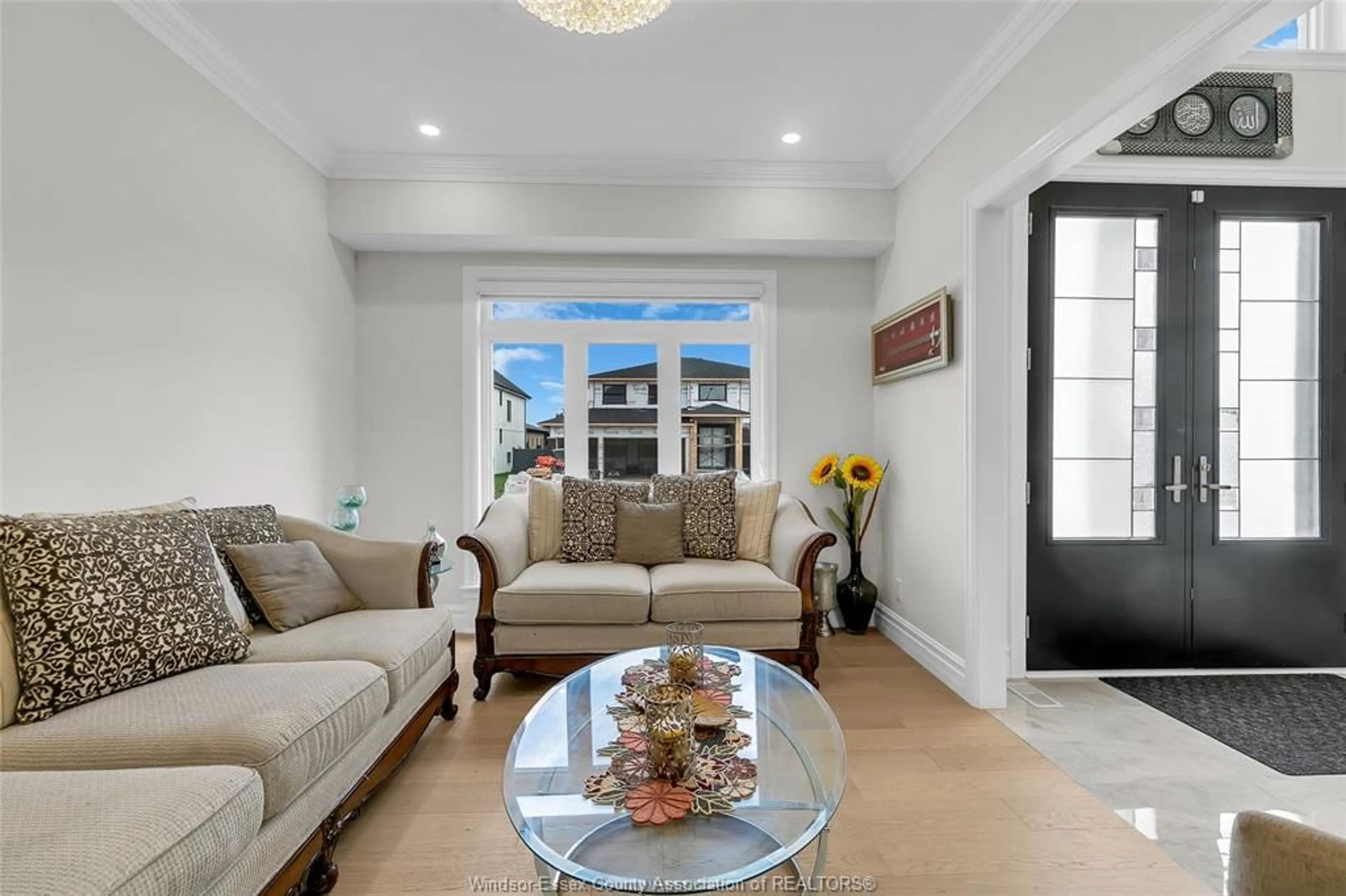 Living room with furniture, unknown for 570 ORCHARD Cres, Windsor Ontario N9E 0B2