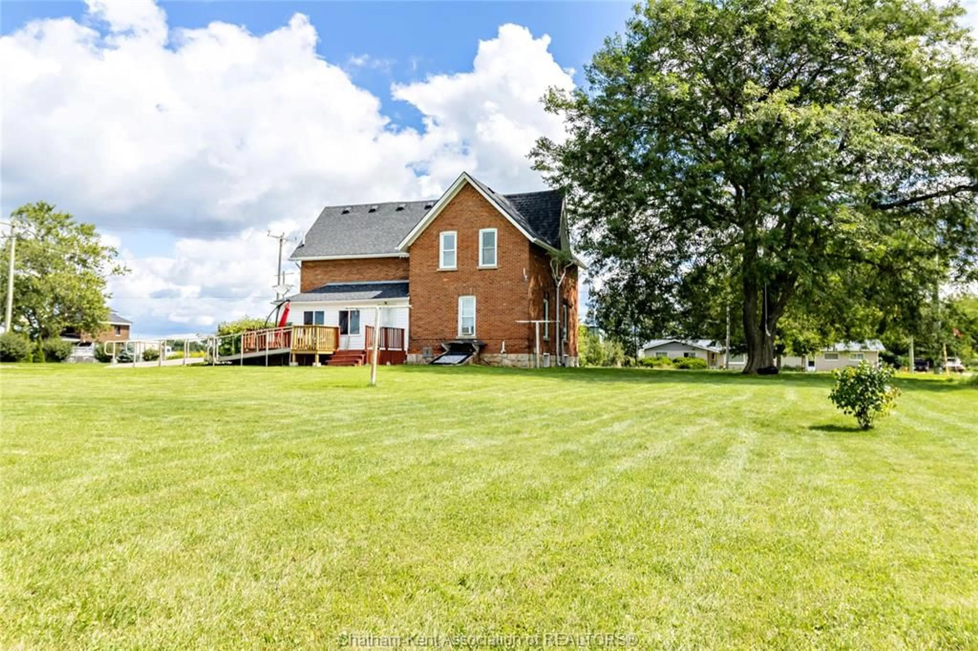 A pic from outside/outdoor area/front of a property/back of a property/a pic from drone, unknown for 29860 IRISH SCHOOL Rd, Dresden Ontario N0P 1M0