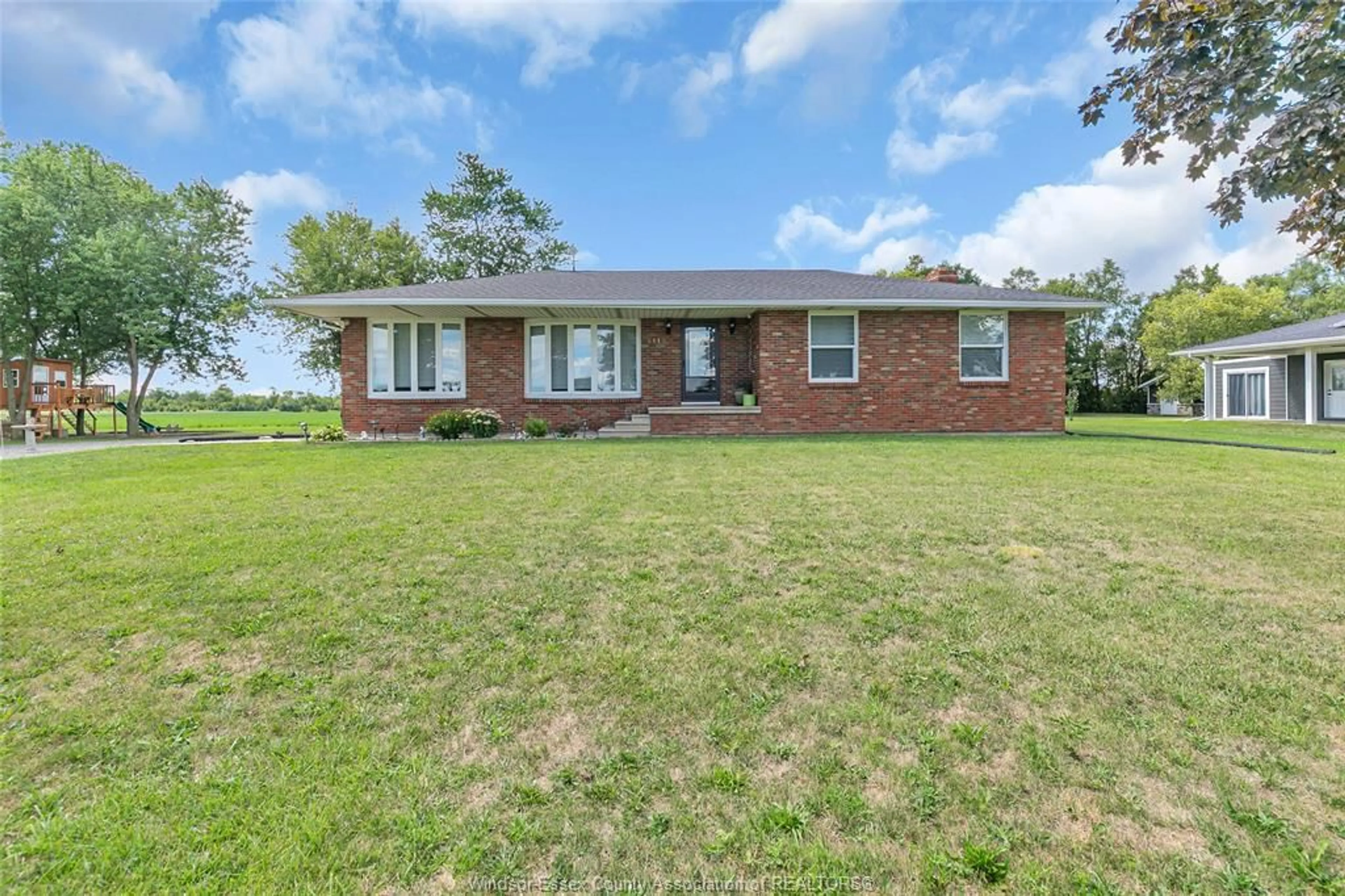 Home with brick exterior material, building for 5115 MANNING Rd, Tecumseh Ontario N0R 1K0