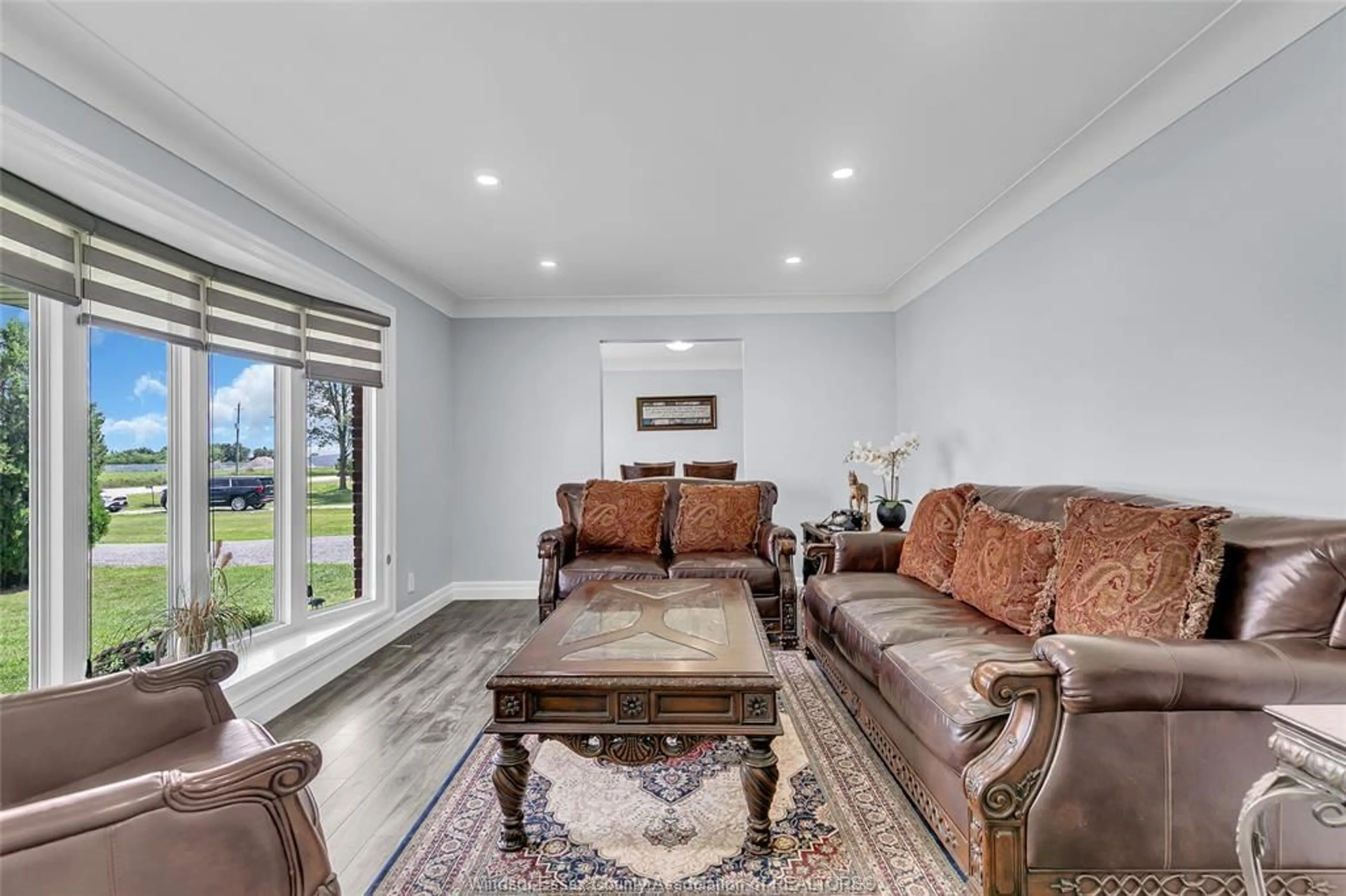 Living room with furniture, unknown for 5115 MANNING Rd, Tecumseh Ontario N0R 1K0