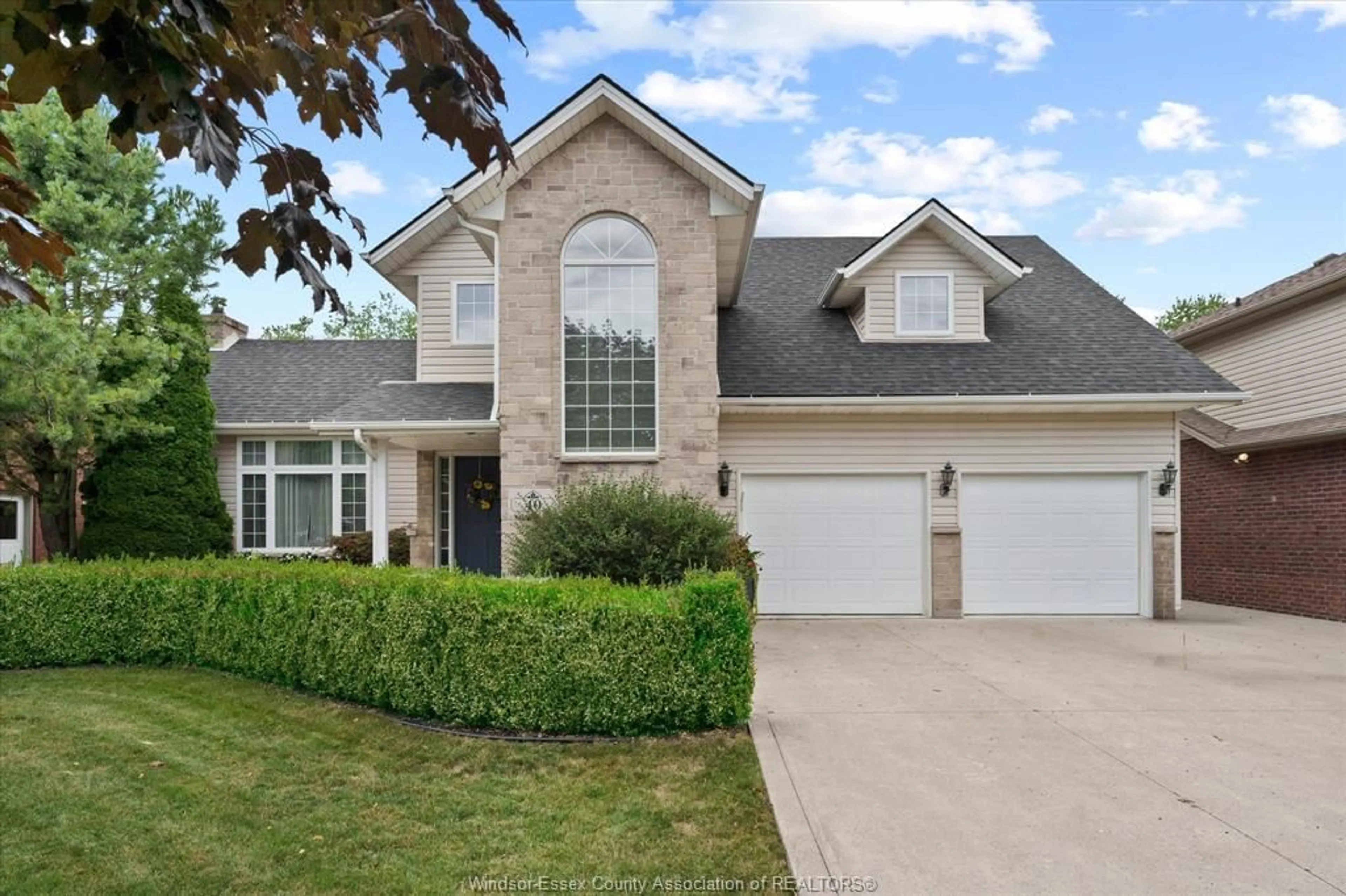 Home with brick exterior material, street for 40 MCBRIDE Rd, Amherstburg Ontario N9V 2Y8