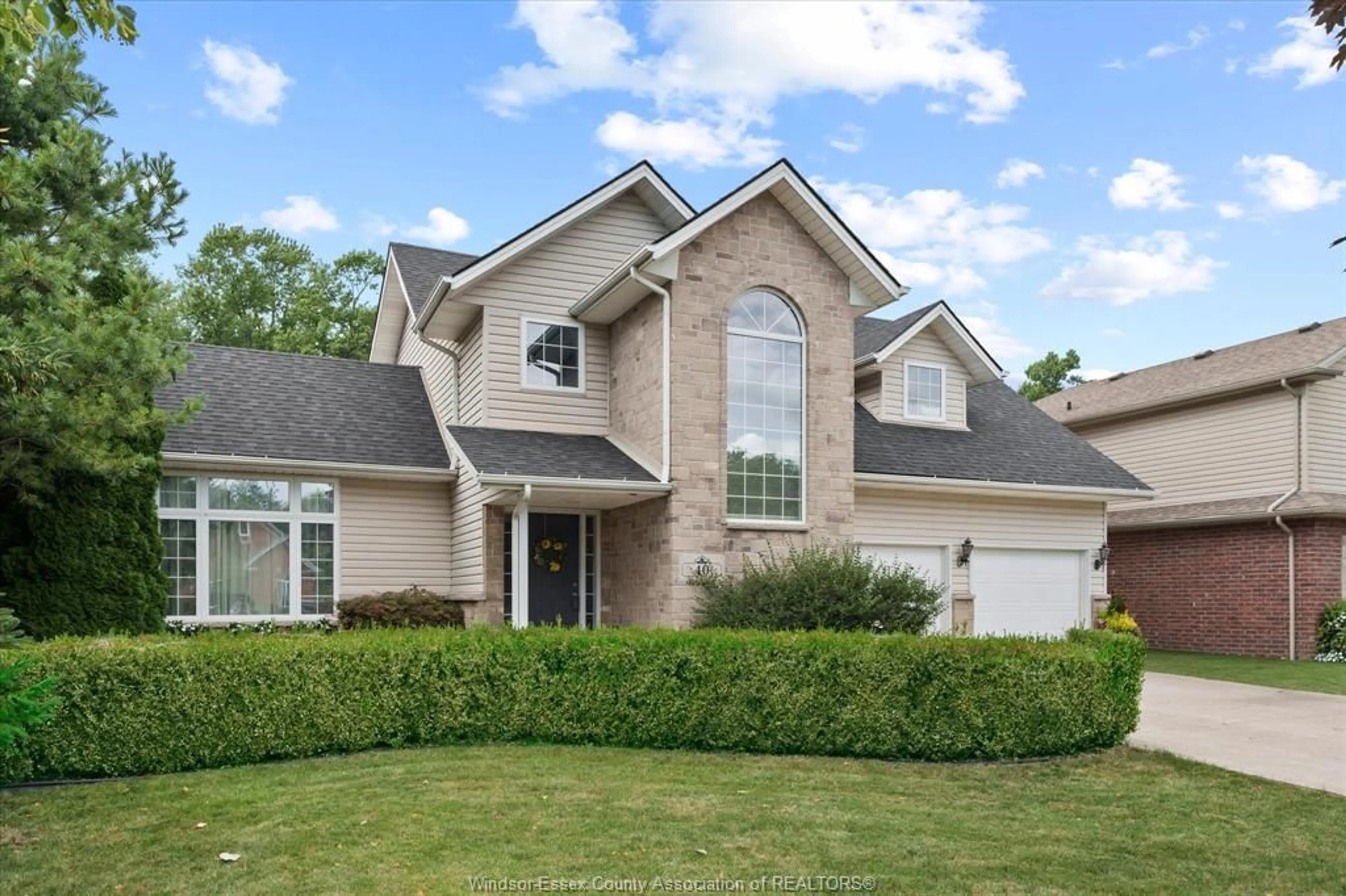 Home with brick exterior material, street for 40 MCBRIDE Rd, Amherstburg Ontario N9V 2Y8