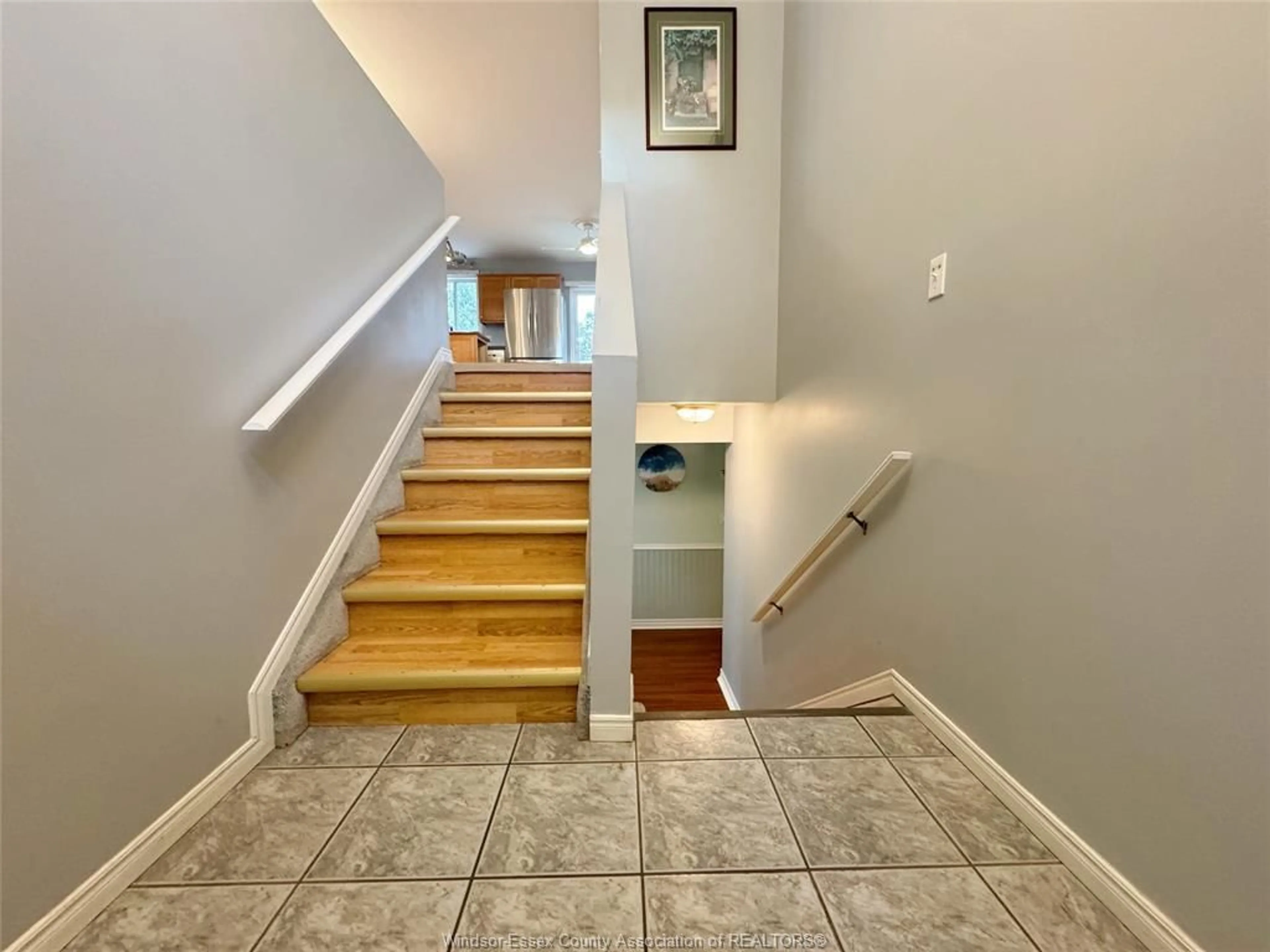 Unknown for 4224 NORTHWOOD LAKES Dr, Windsor Ontario N9G 2W2