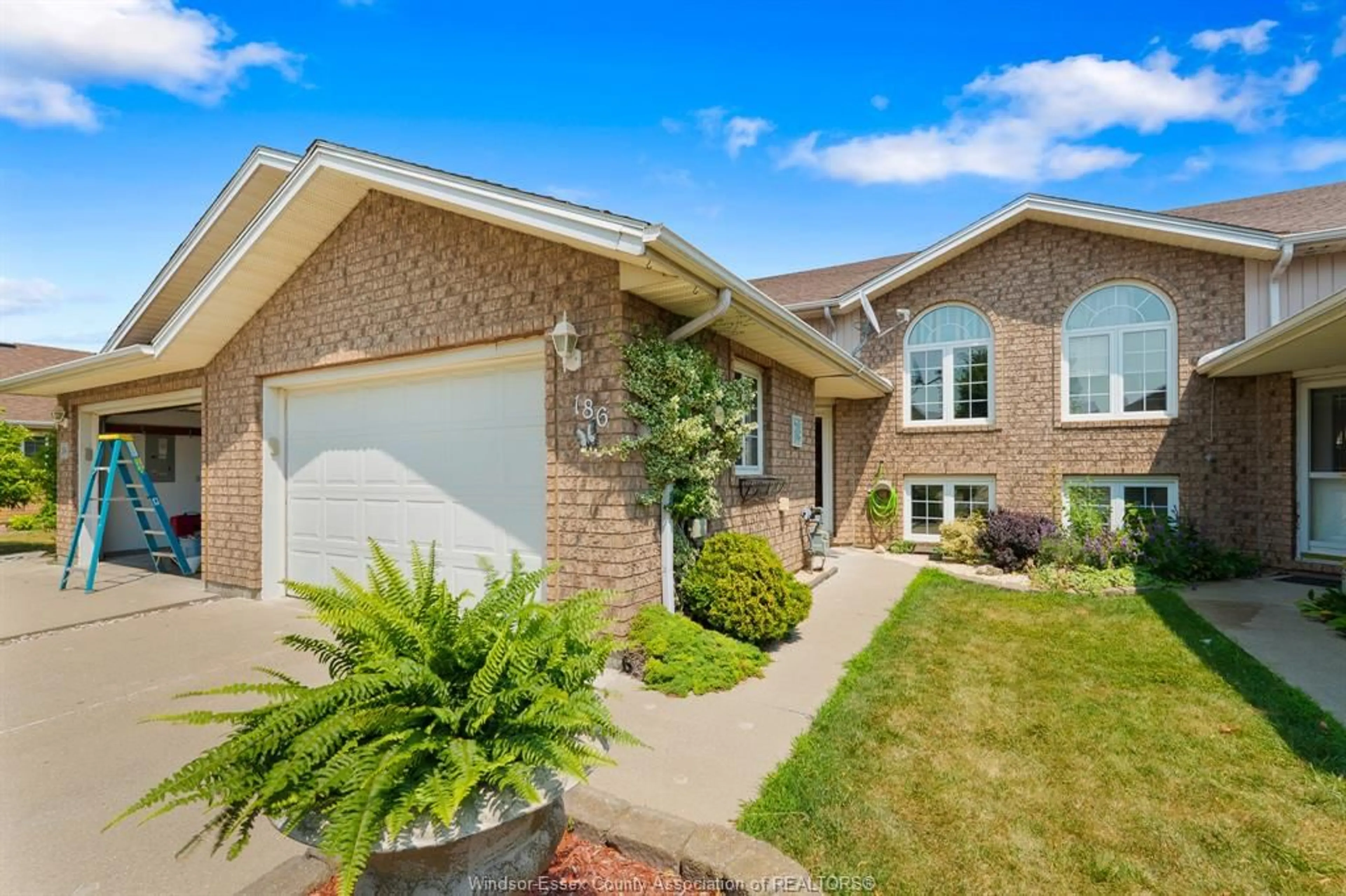 Home with brick exterior material, street for 186 Bennie Ave, Leamington Ontario N8H 5L8