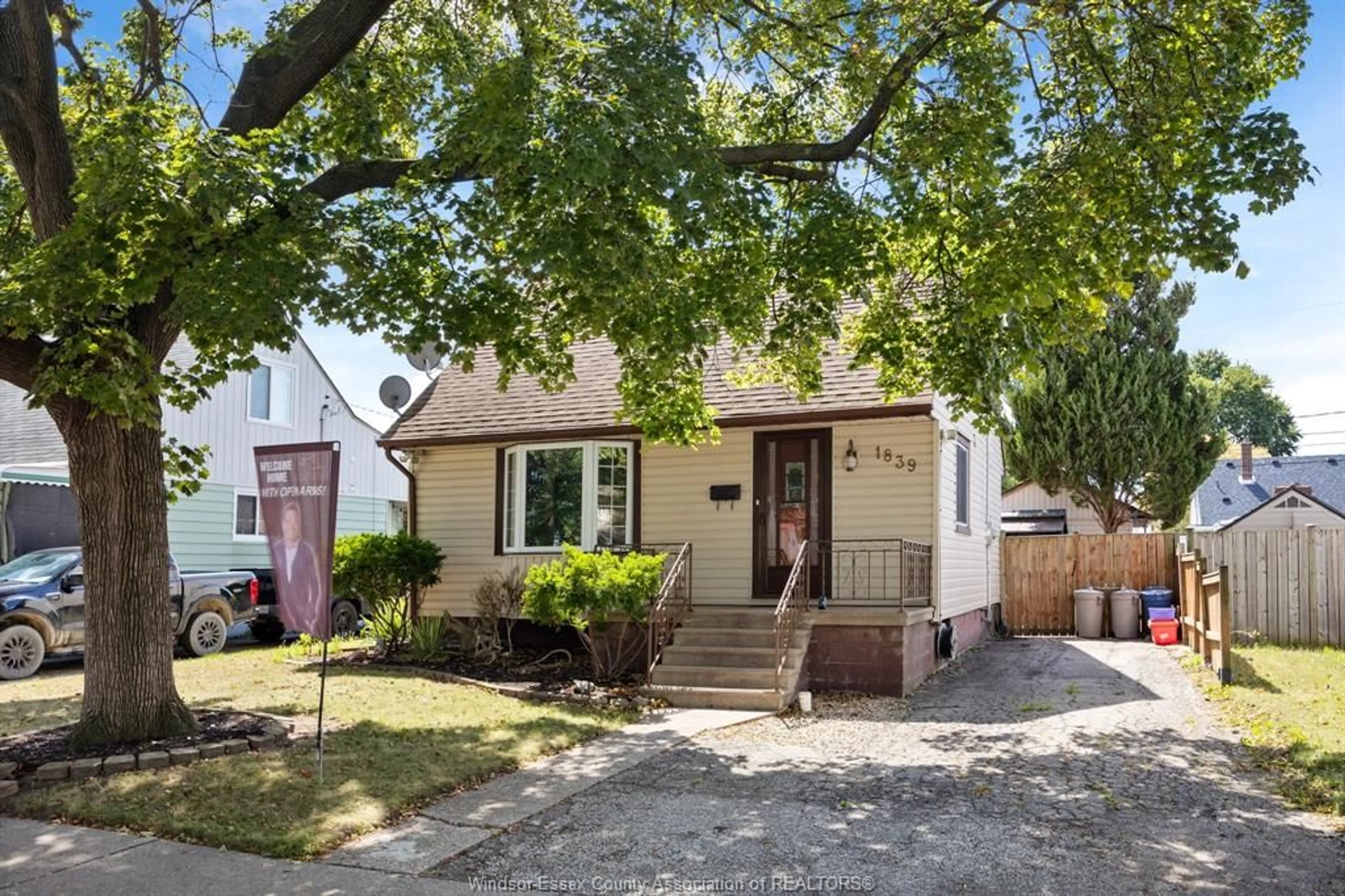 Unknown for 1839 MALTA Rd, Windsor Ontario N8W 4H3
