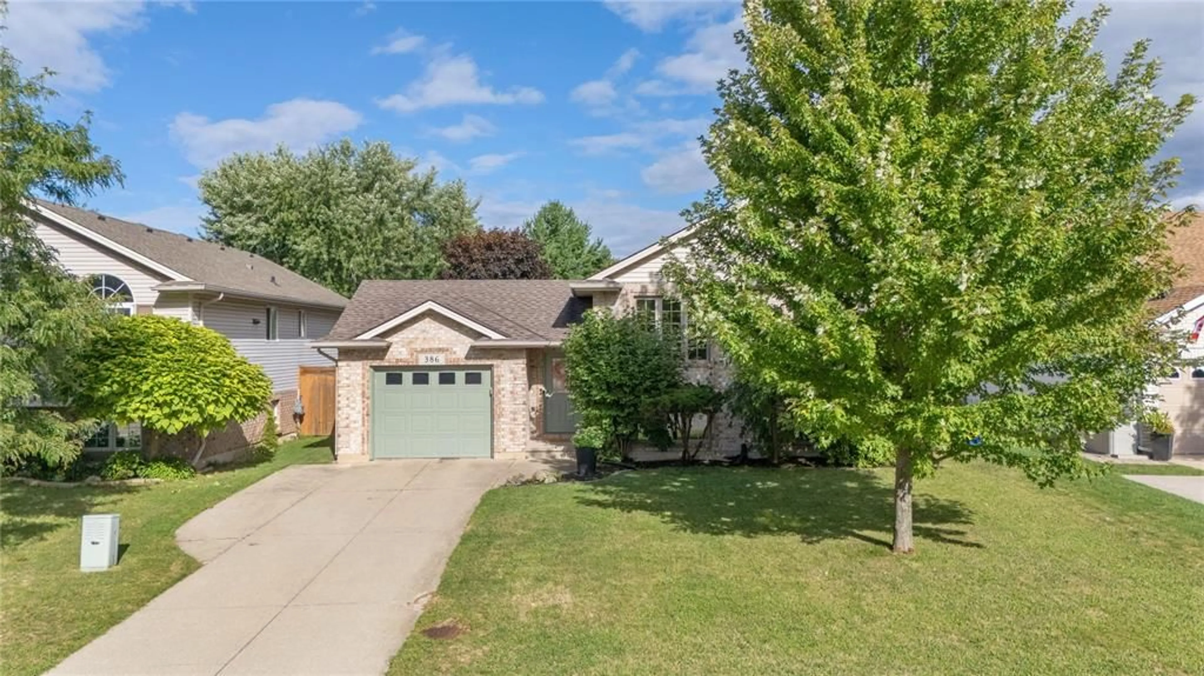 Unknown for 386 Nash Dr, St Clair Ontario N0N 1G0