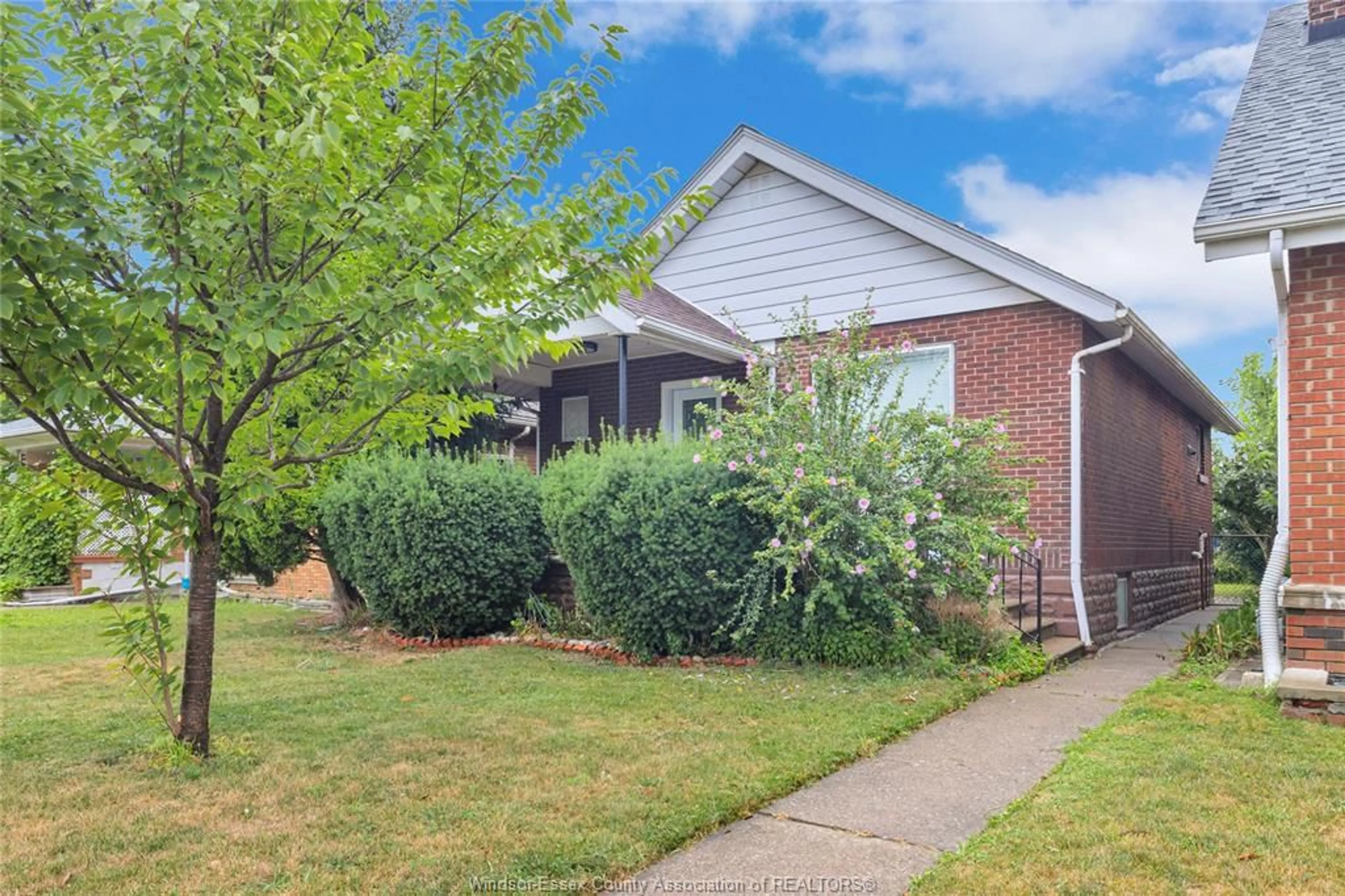 Home with brick exterior material, street for 1618 MOY Ave, Windsor Ontario N8X 3J8