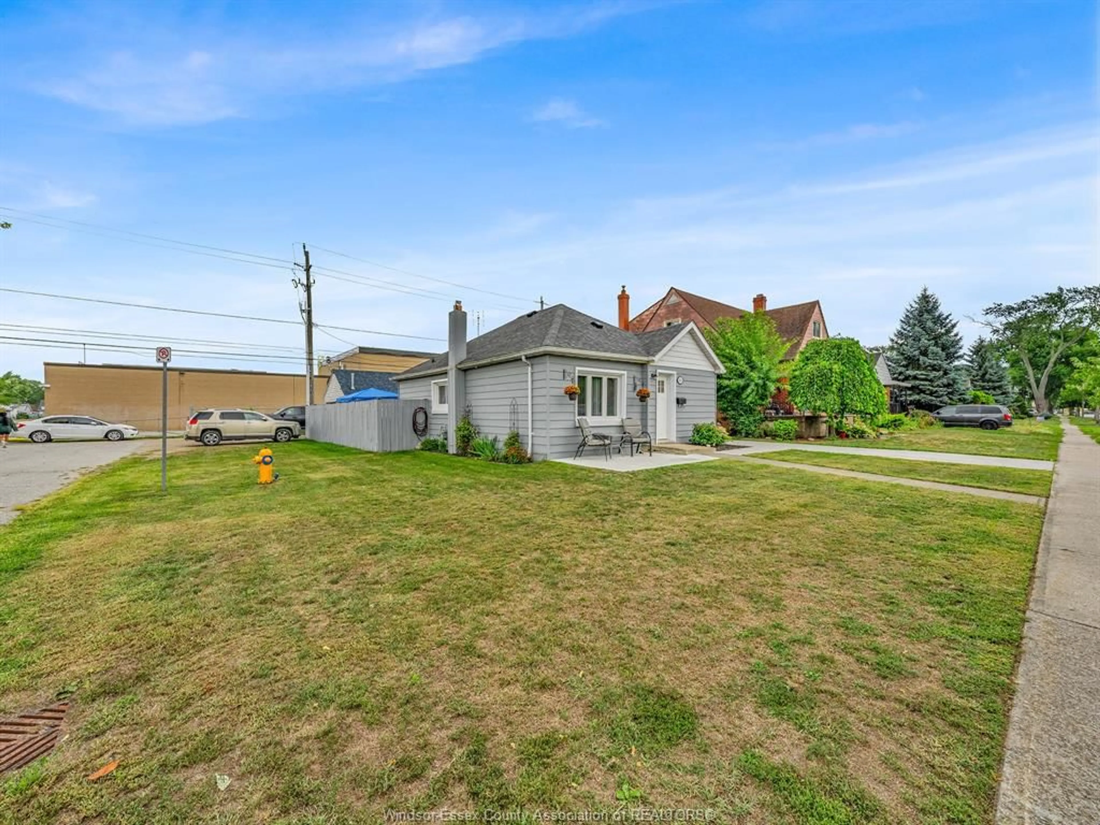 A pic from outside/outdoor area/front of a property/back of a property/a pic from drone, street for 1902 Tourangeau Rd, Windsor Ontario N8W 4N3