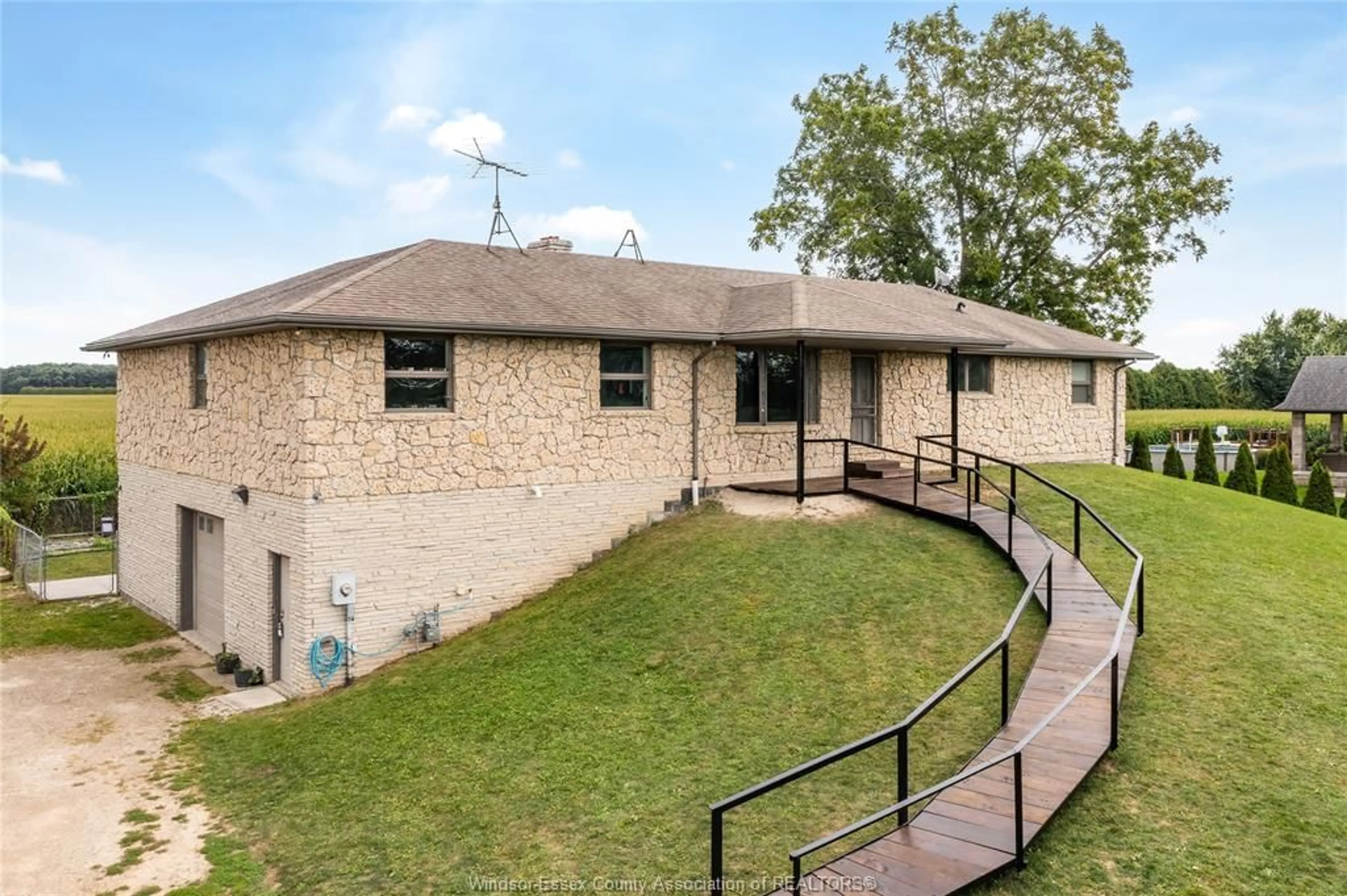 A pic from outside/outdoor area/front of a property/back of a property/a pic from drone, unknown for 4317 CONCESSION 4 Rd, Amherstburg Ontario N9V 2Y8