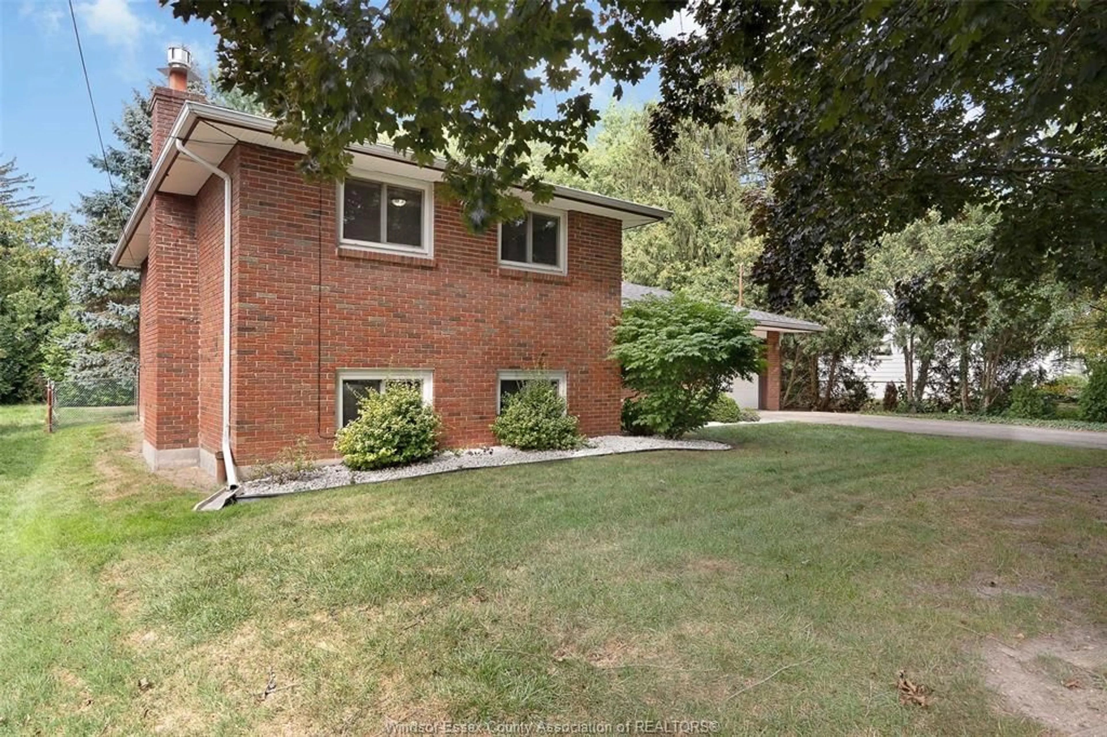 Home with brick exterior material, street for 700 BARTLET, Windsor Ontario N9G 1V2