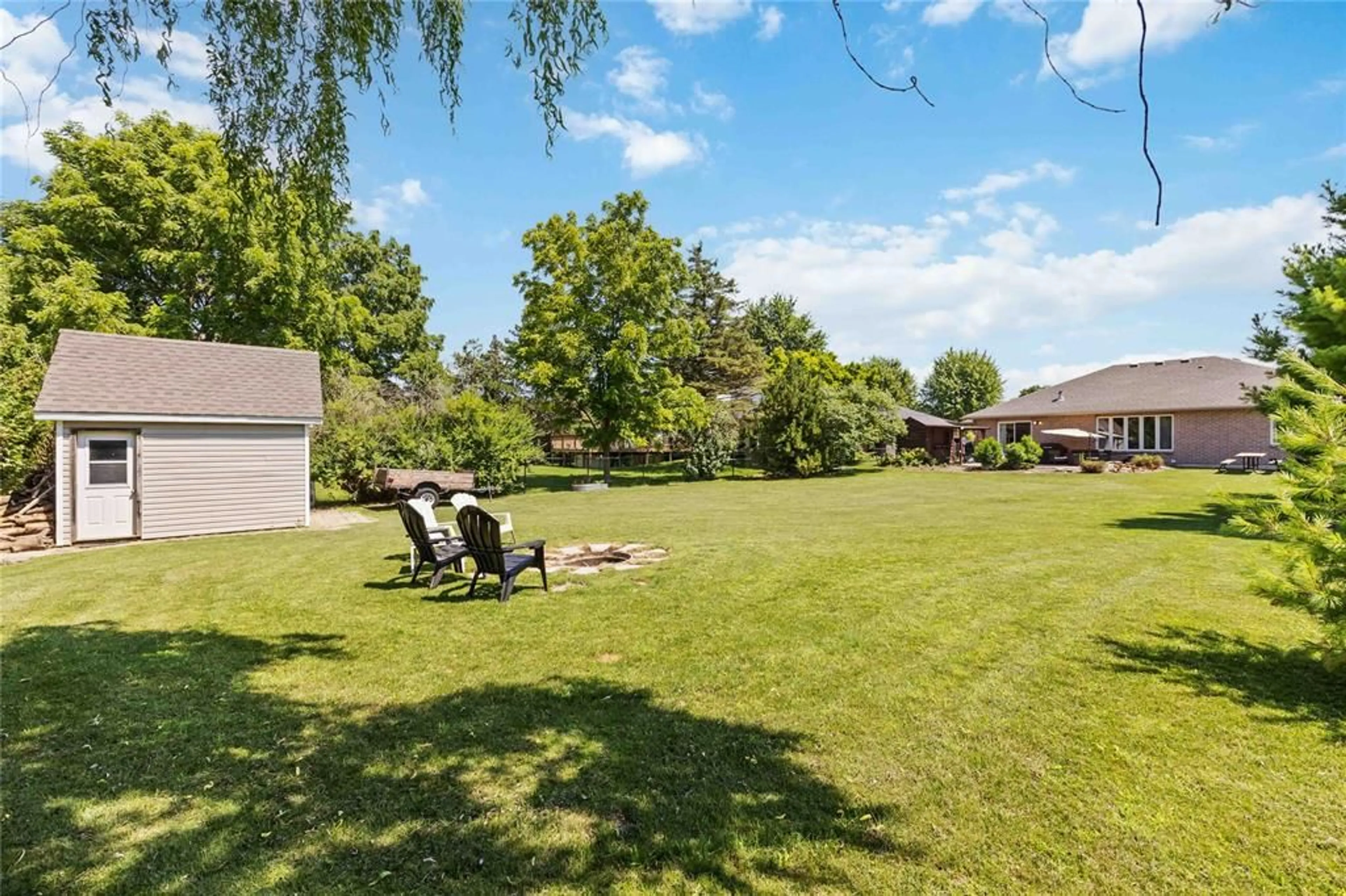 Patio, water/lake/river/ocean view for 727 Norman St, Plympton-Wyoming Ontario N0N 1J0