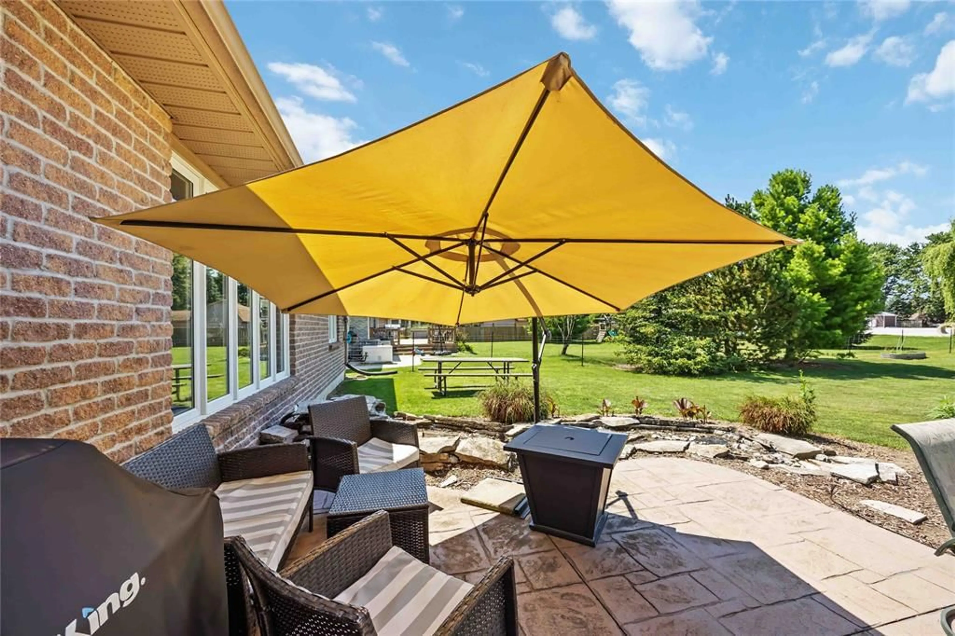 Patio, water/lake/river/ocean view for 727 Norman St, Plympton-Wyoming Ontario N0N 1J0