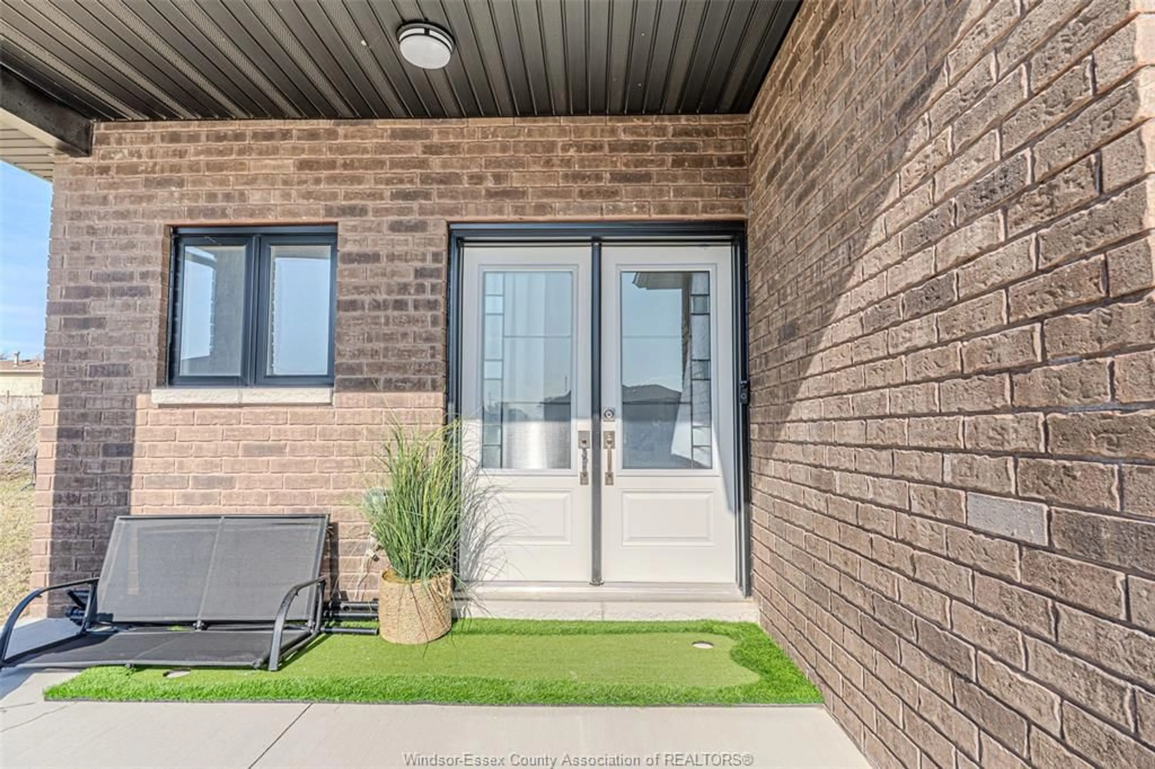 Home with brick exterior material, street for 133 CHURCHILL PARK, Chatham Ontario N7M 0R8