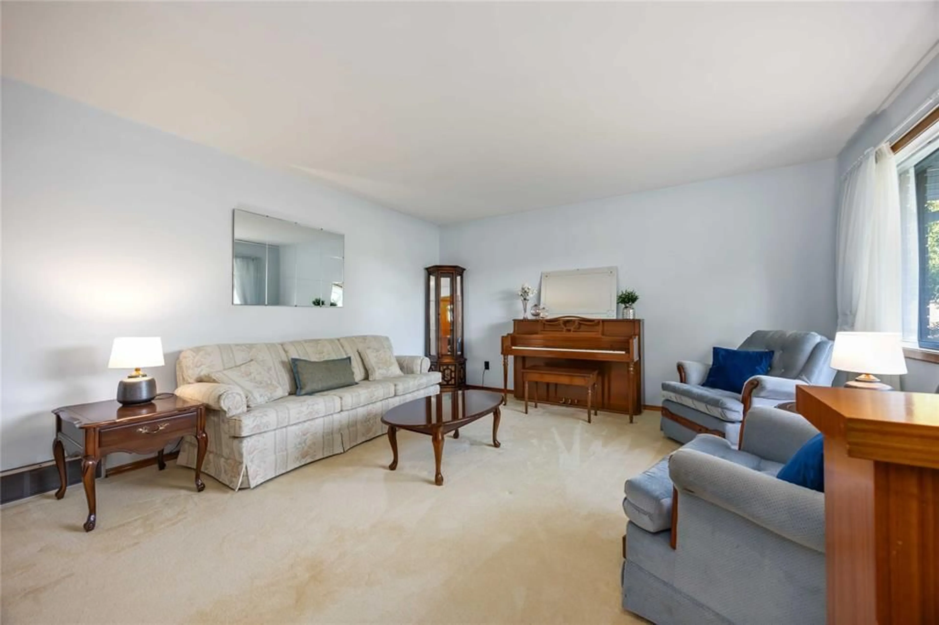 Living room with furniture, unknown for 1003 Michigan Ave, Sarnia Ontario N7T 7B7