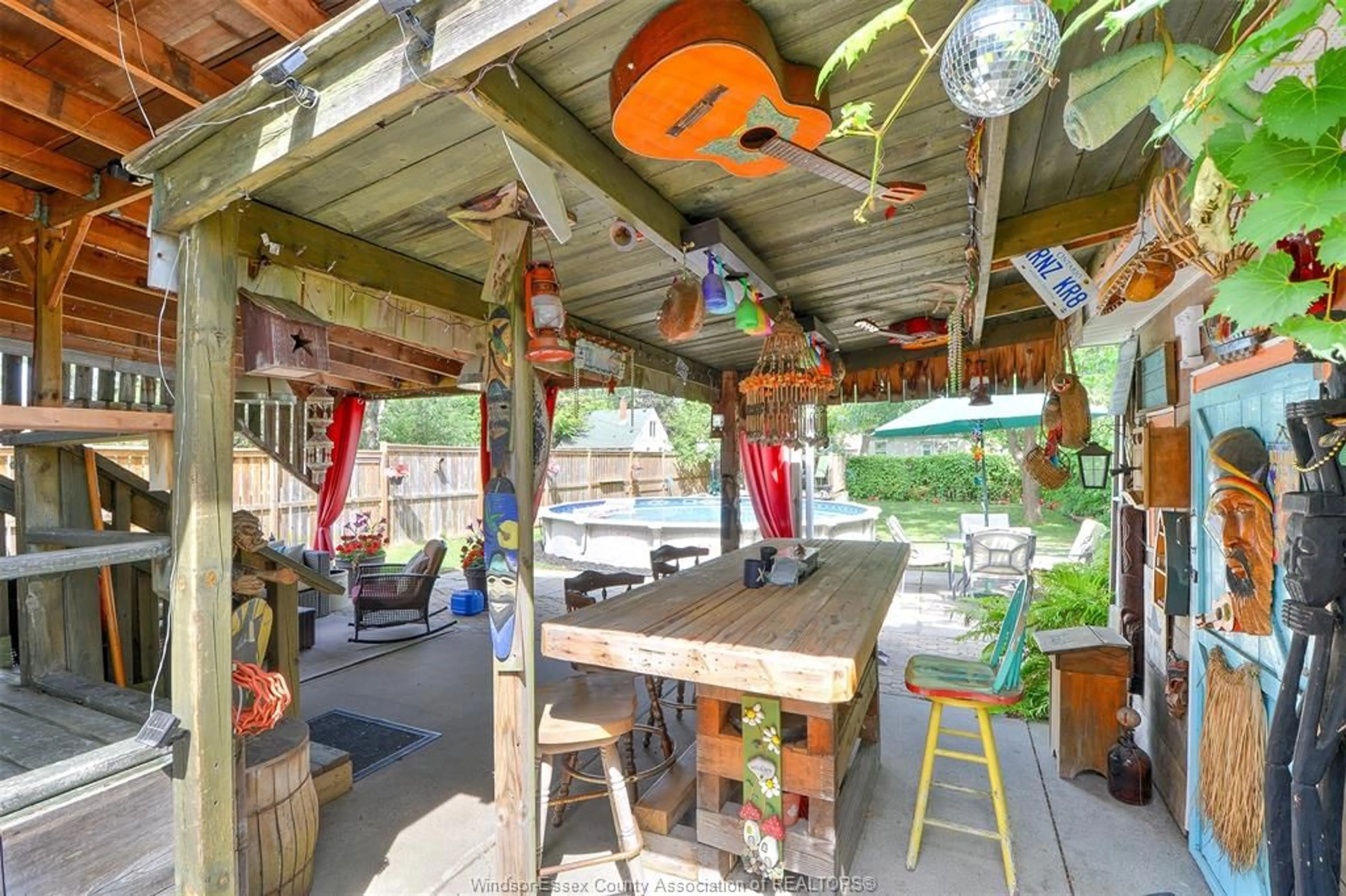 Patio, street for 1030 MERRITT, Windsor Ontario N9B 3C5