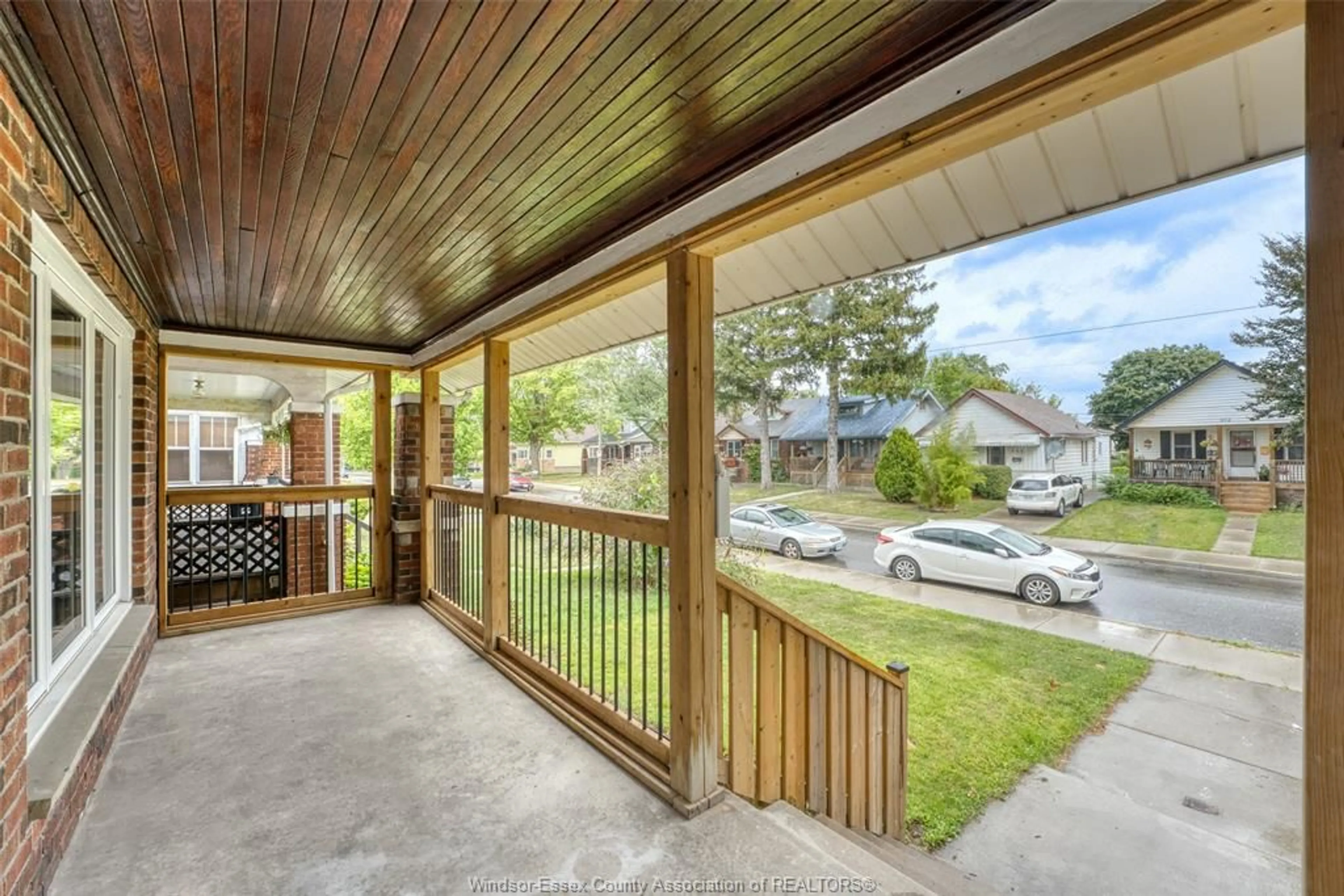 Patio, street for 975 CURRY, Windsor Ontario N9B 2C4