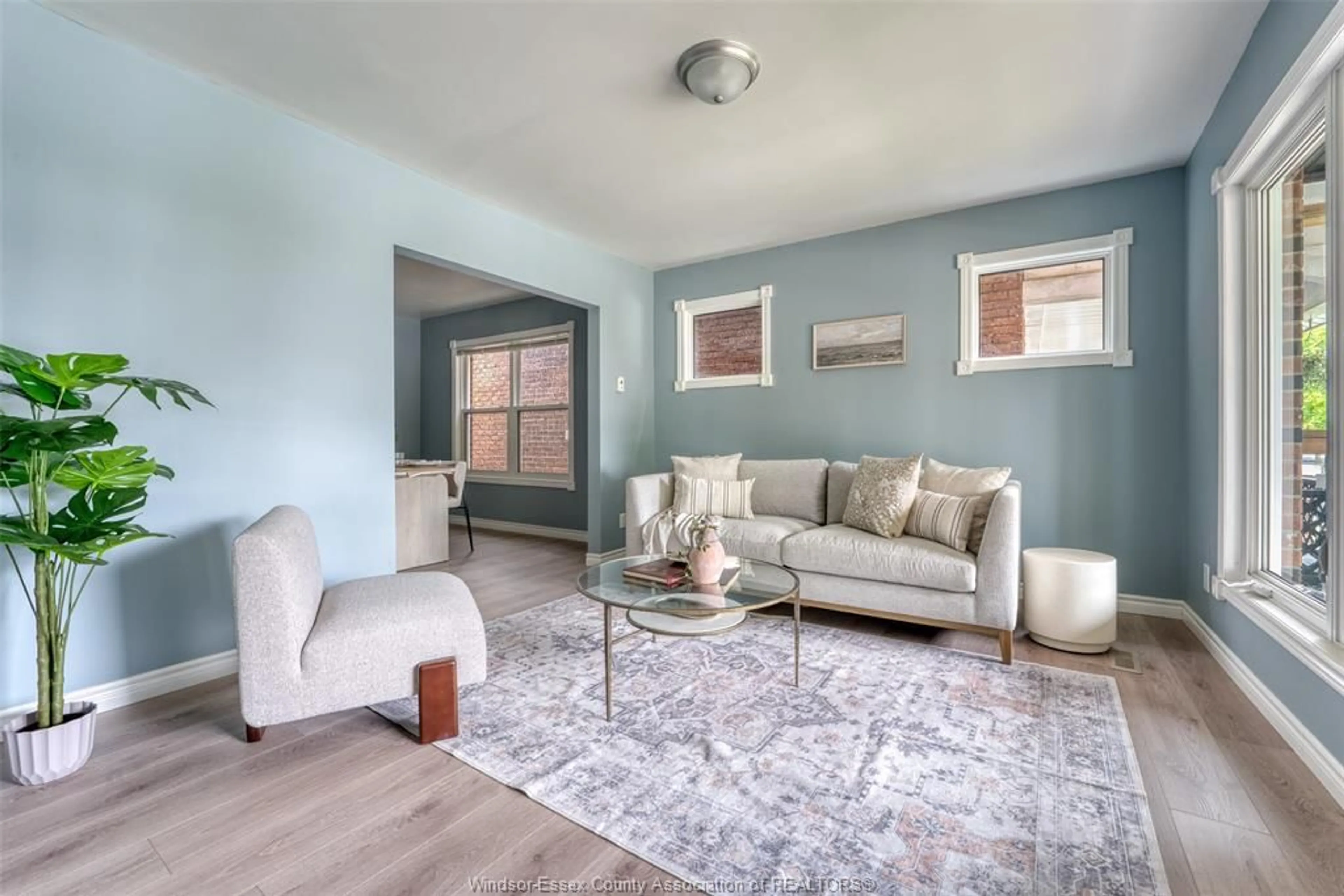 Living room with furniture, unknown for 975 CURRY, Windsor Ontario N9B 2C4