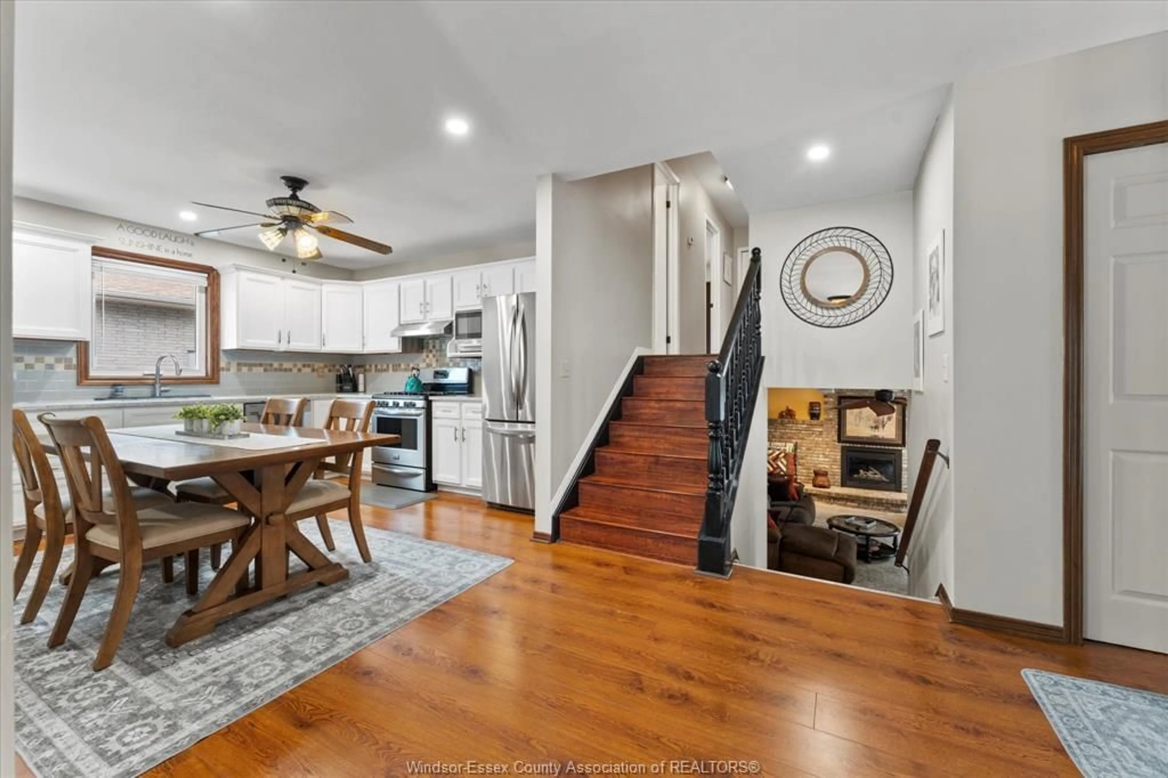 Open concept kitchen, unknown for 576 Lesperance, Tecumseh Ontario N8N 1W4