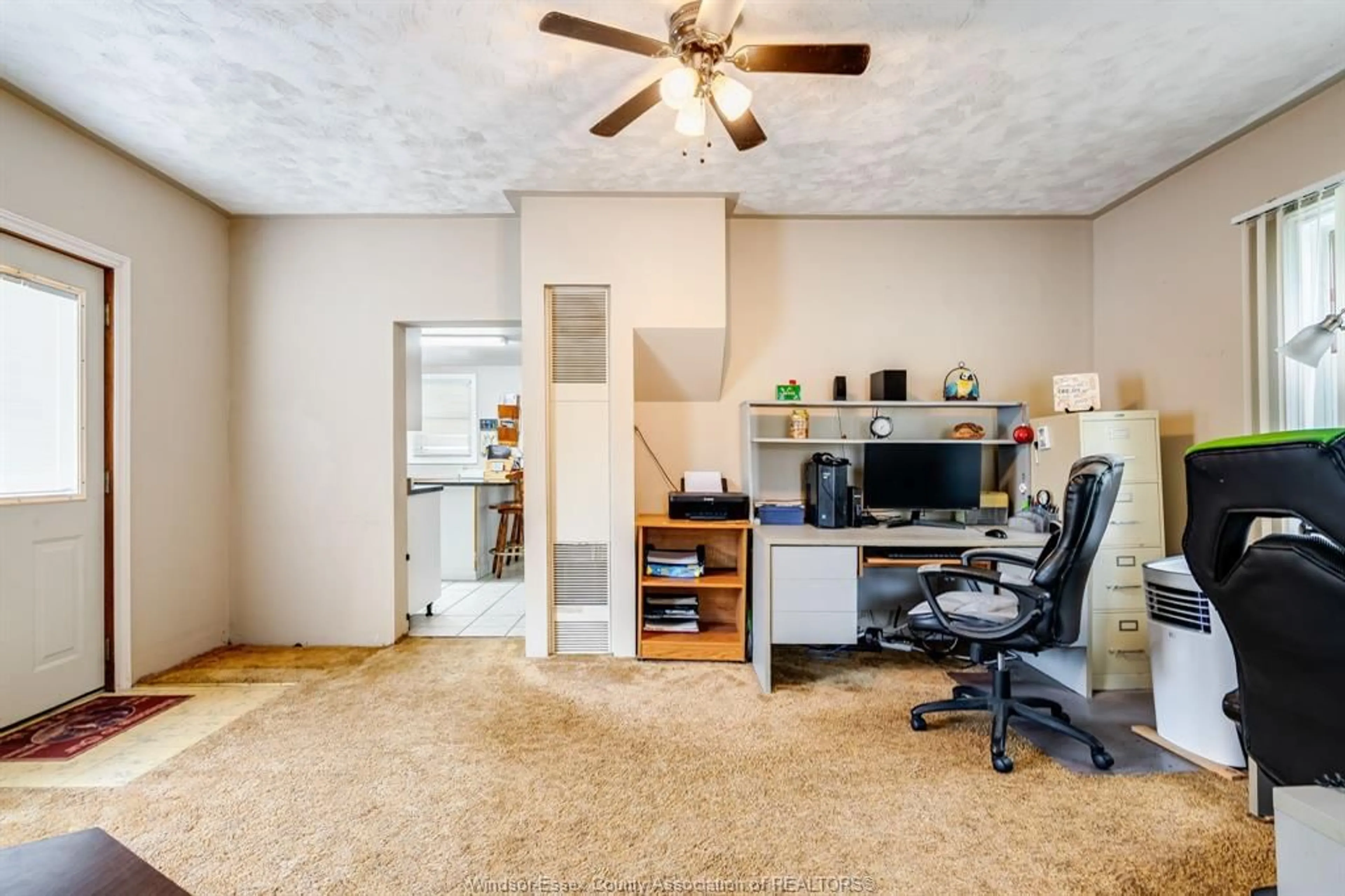A pic of a room for 140 Erie St, Wheatley Ontario N0P 2P0