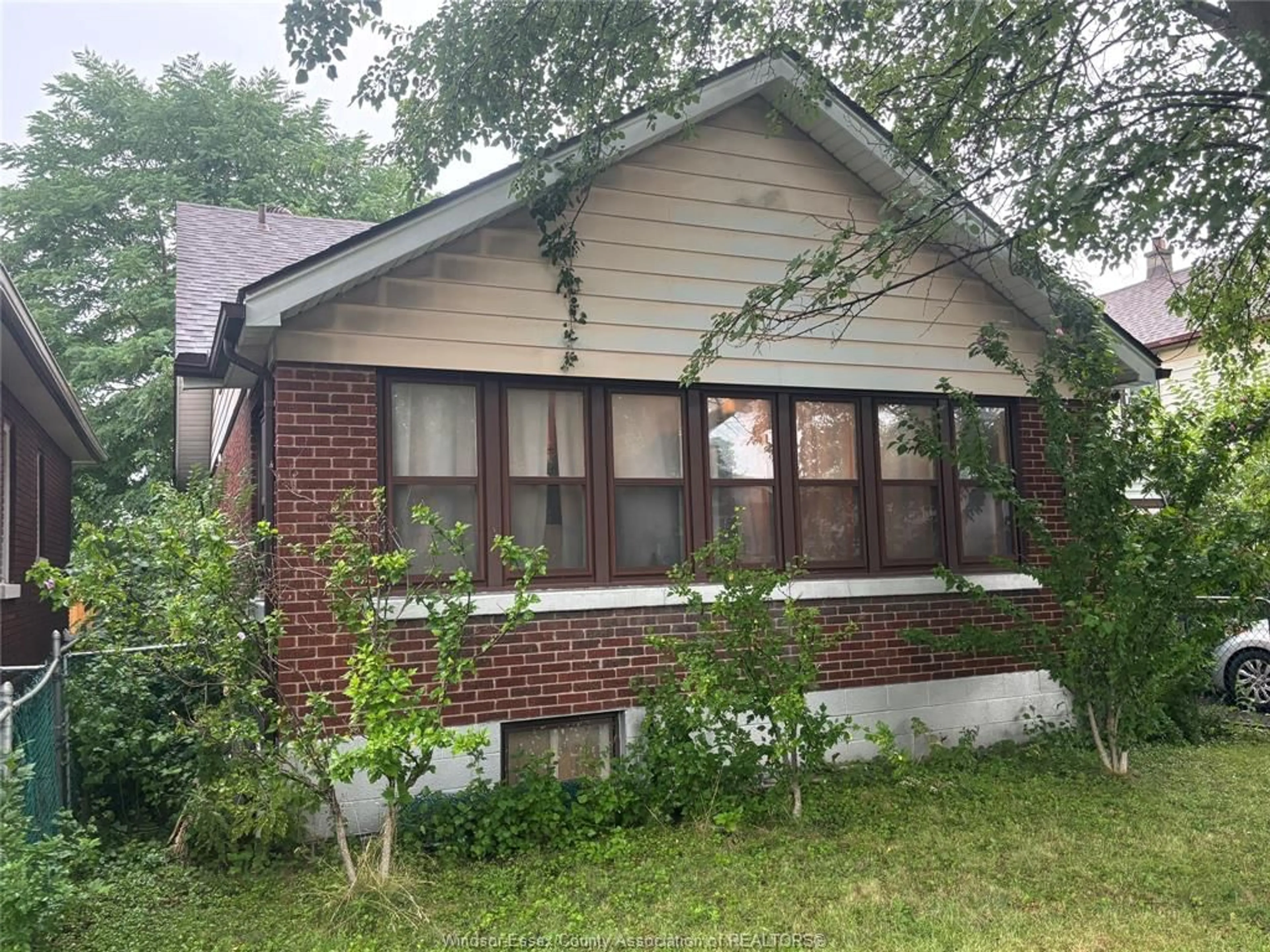 Home with brick exterior material, building for 1305 GOYEAU St, Windsor Ontario N8X 3K9