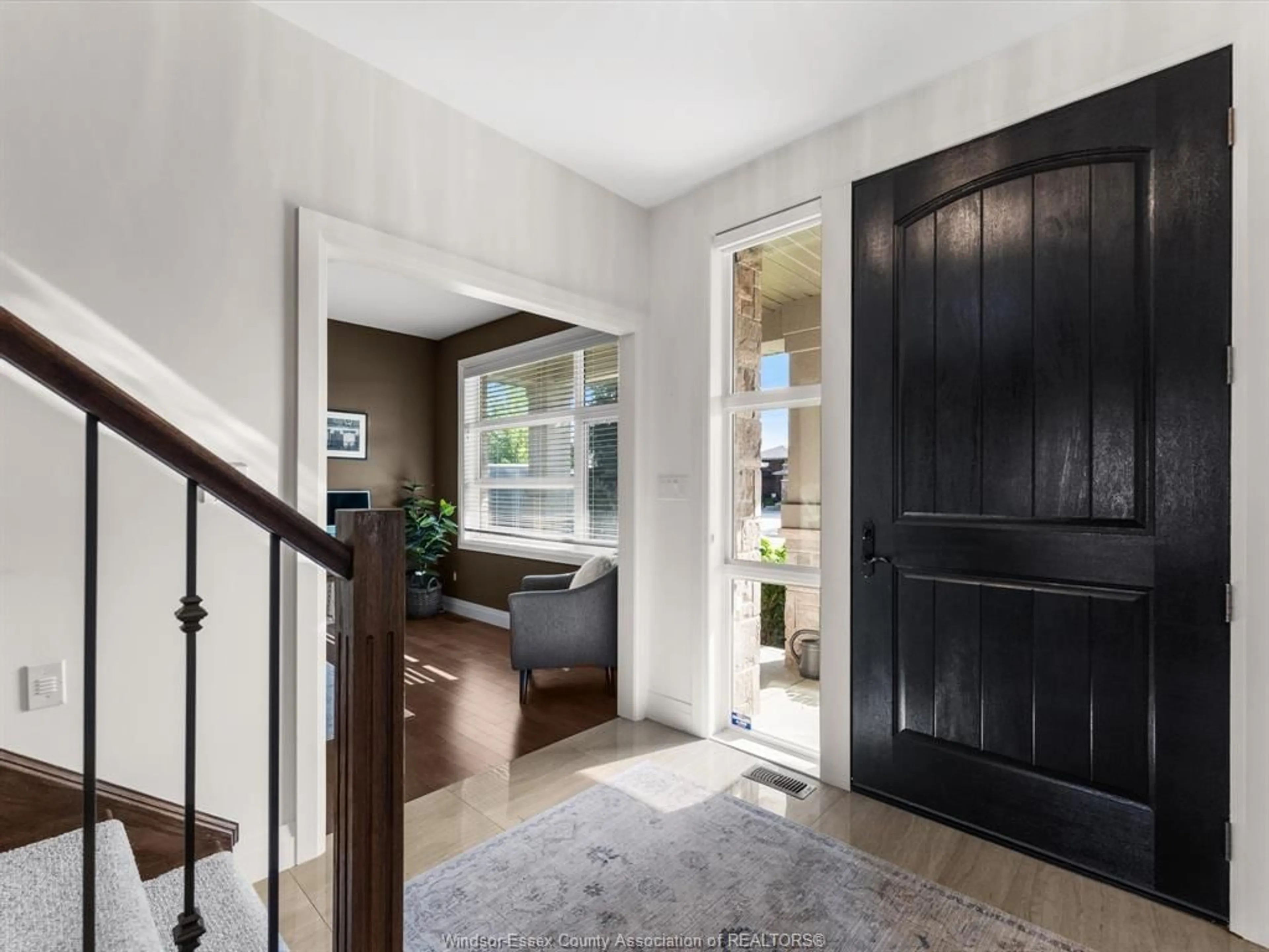 Indoor entryway for 1376 Pascal Ave, Lakeshore Ontario N8L 0T6