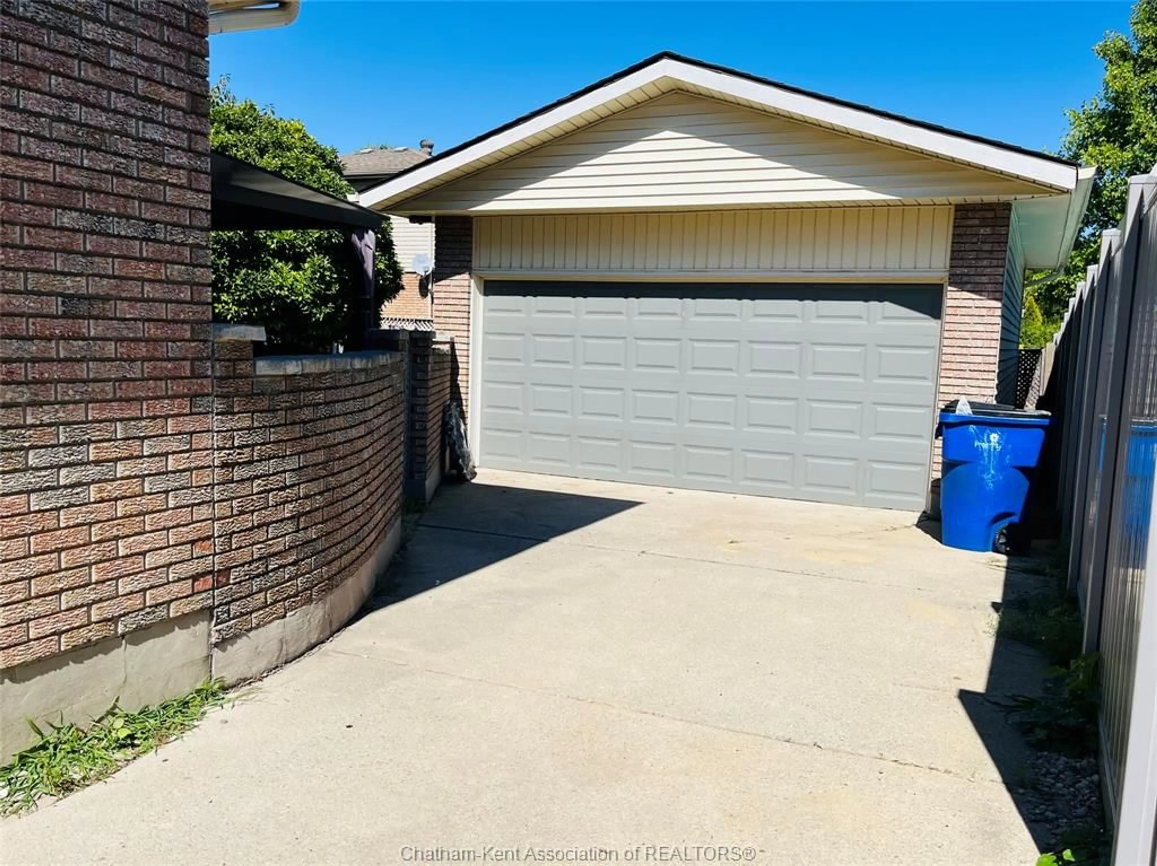Unknown for 147 St Michael Ave, Chatham Ontario N7M 6A8
