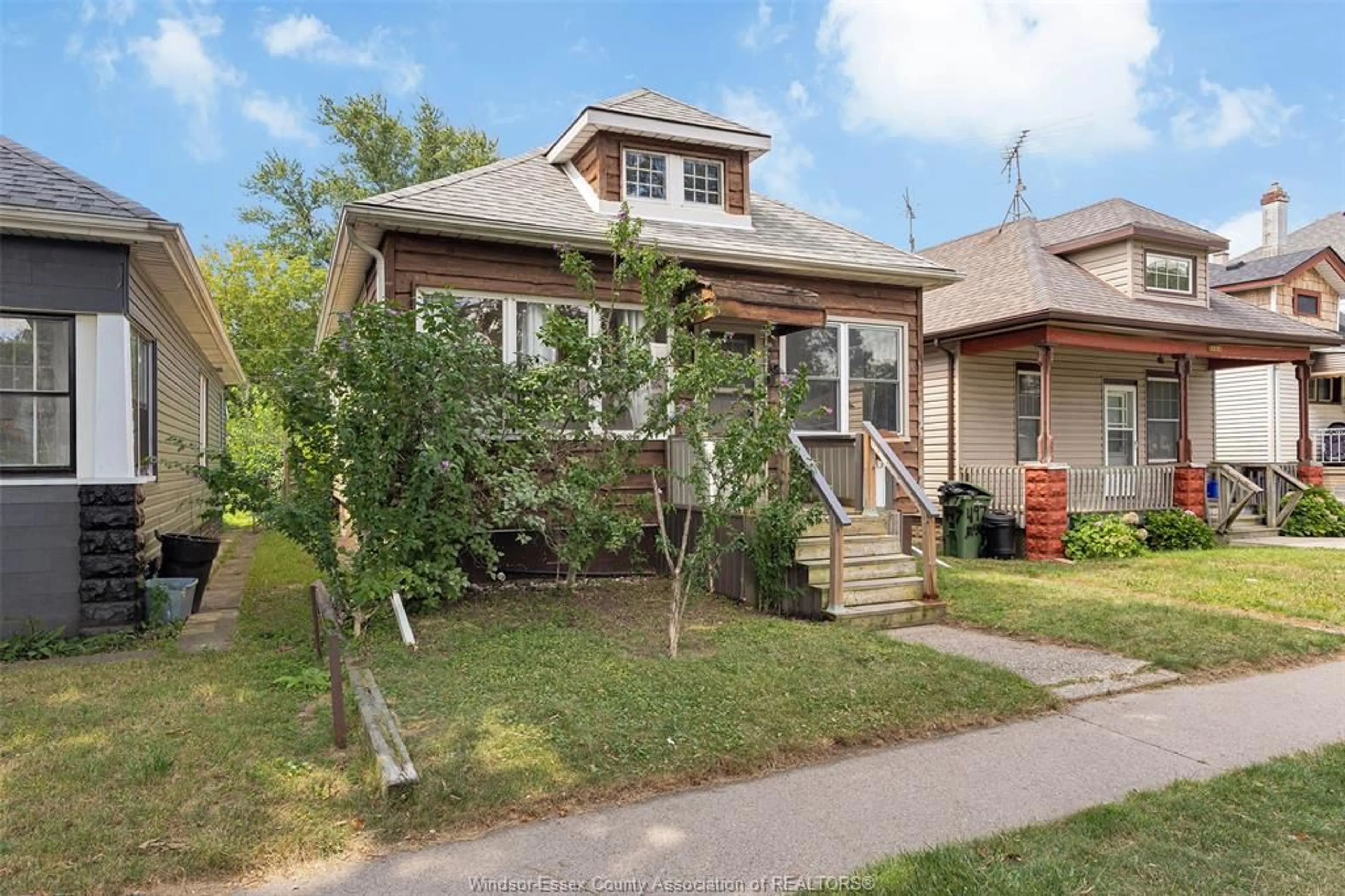Unknown for 497 MCKAY Ave, Windsor Ontario N9B 1Z7