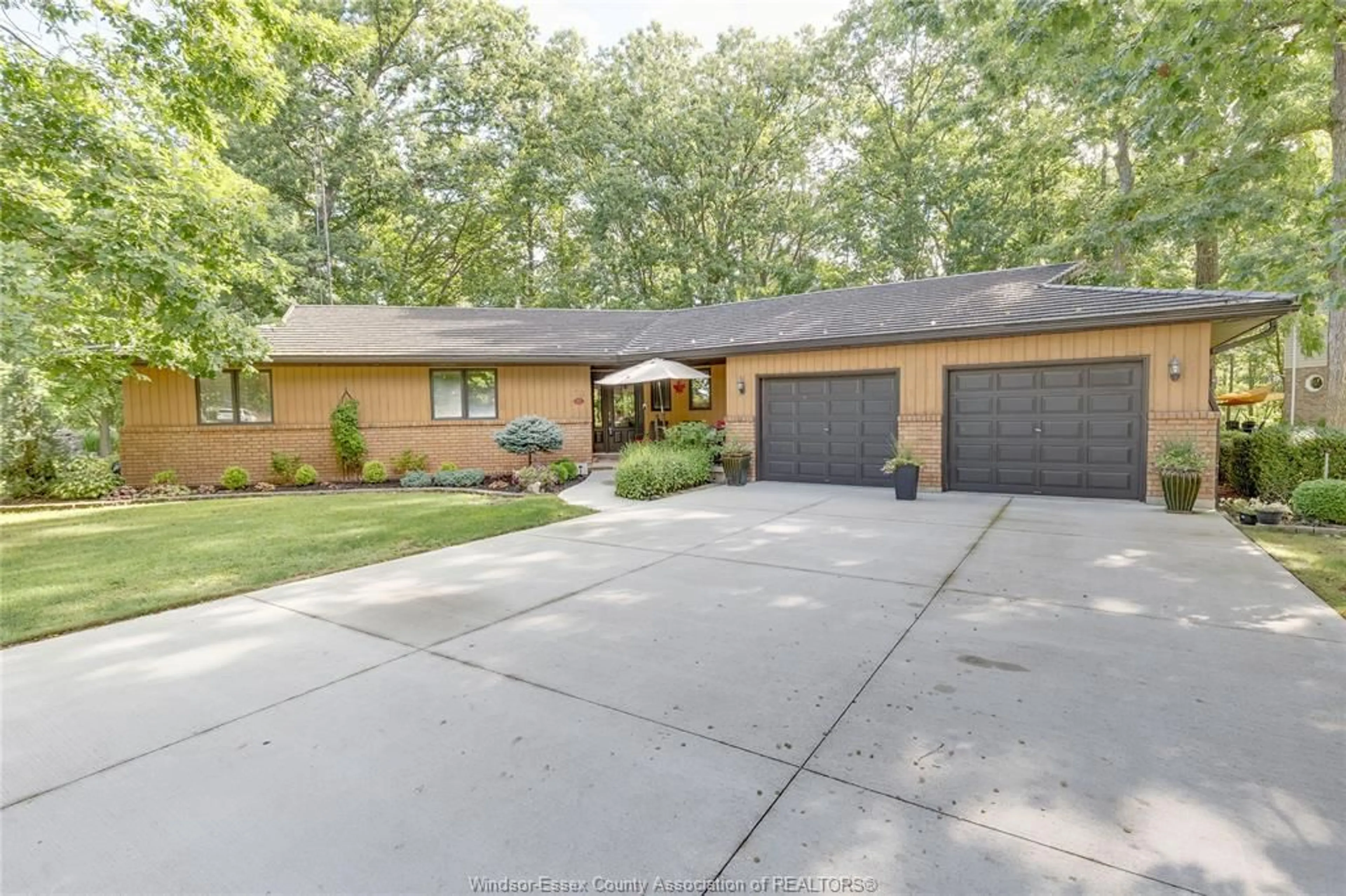 Home with brick exterior material, street for 492 GREGORY Line, Wheatley Ontario N0P 2P09