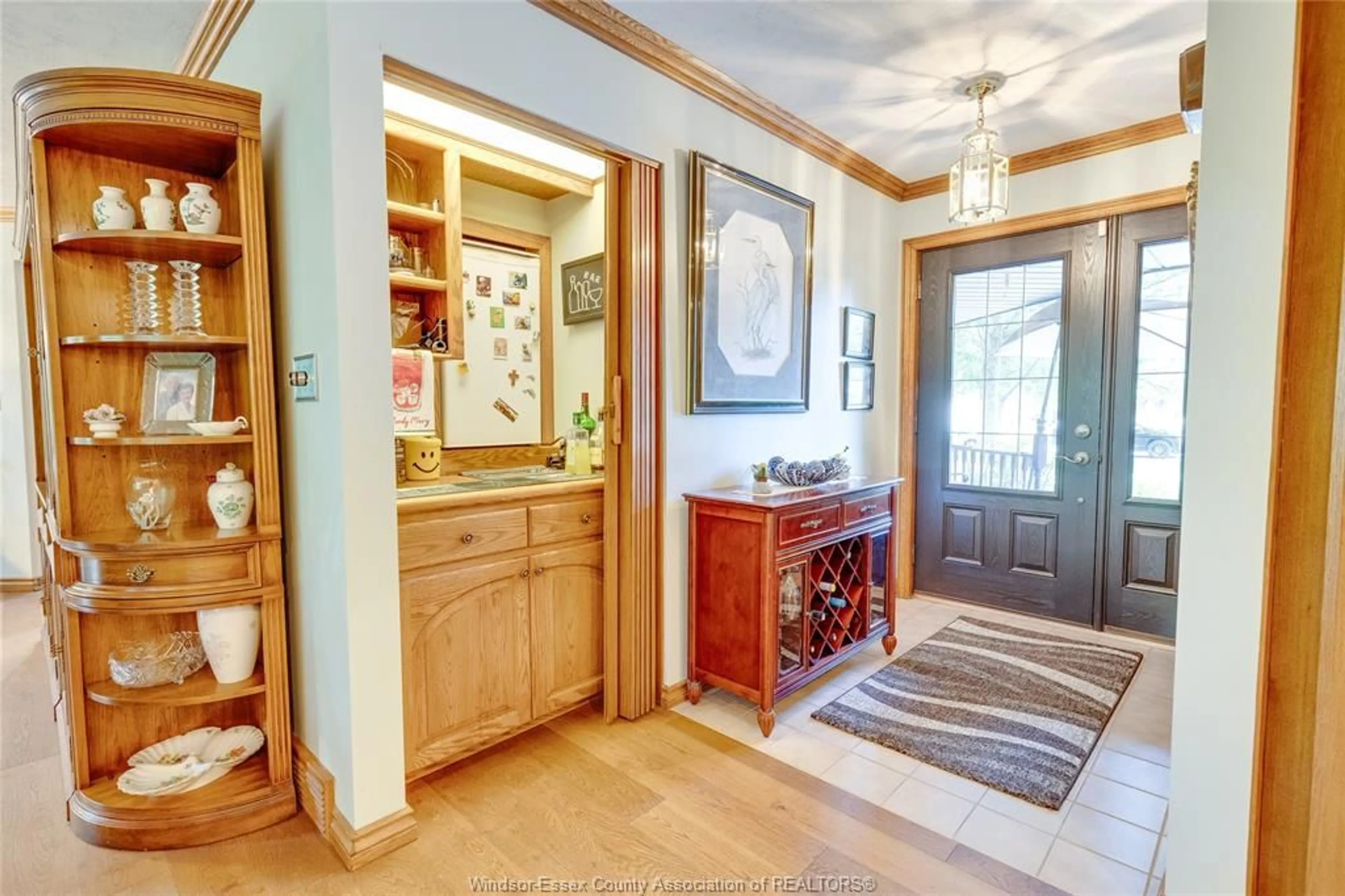 Indoor entryway for 492 GREGORY Line, Wheatley Ontario N0P 2P09