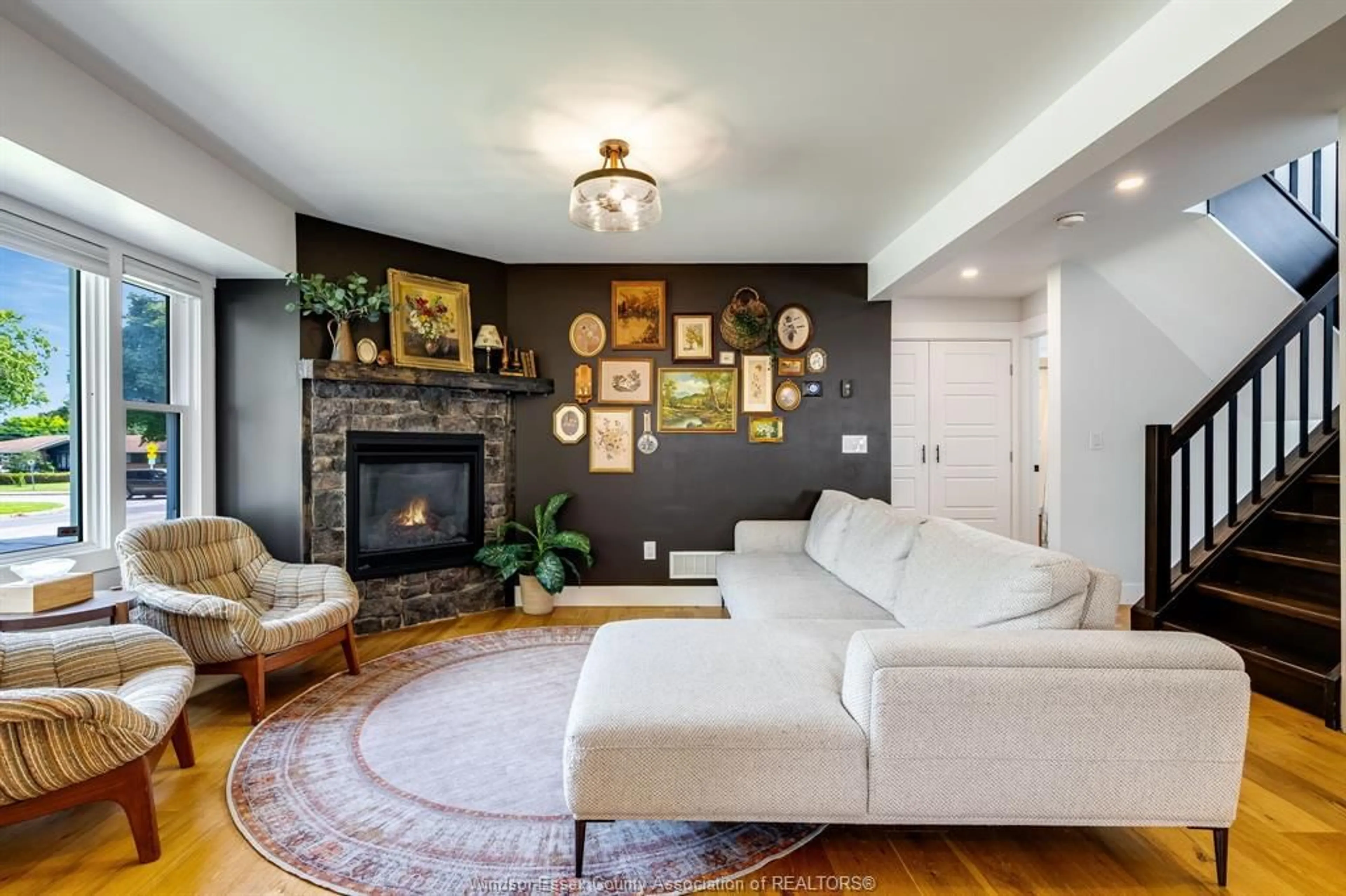 Living room with furniture, unknown for 43 Danforth Ave, Leamington Ontario N8H 2P6