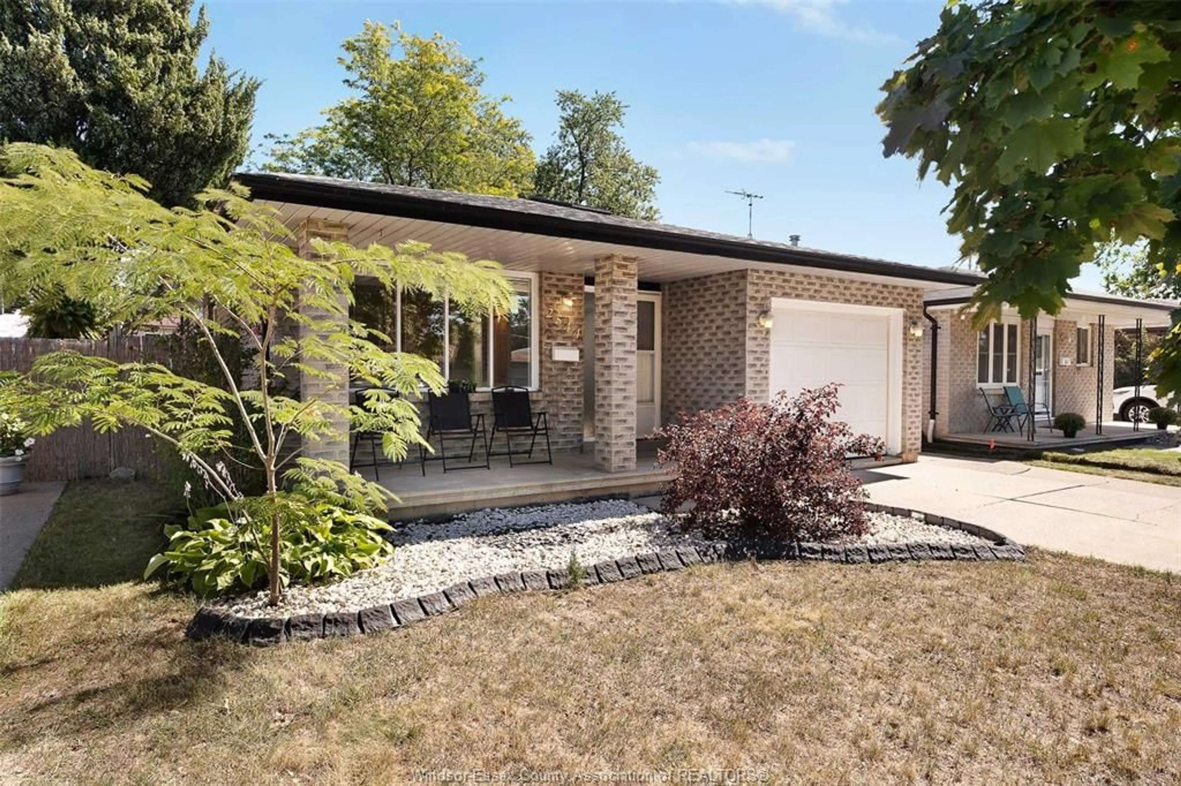 Home with brick exterior material, street for 2544 ELLROSE Ave, Windsor Ontario N8W 5Z8