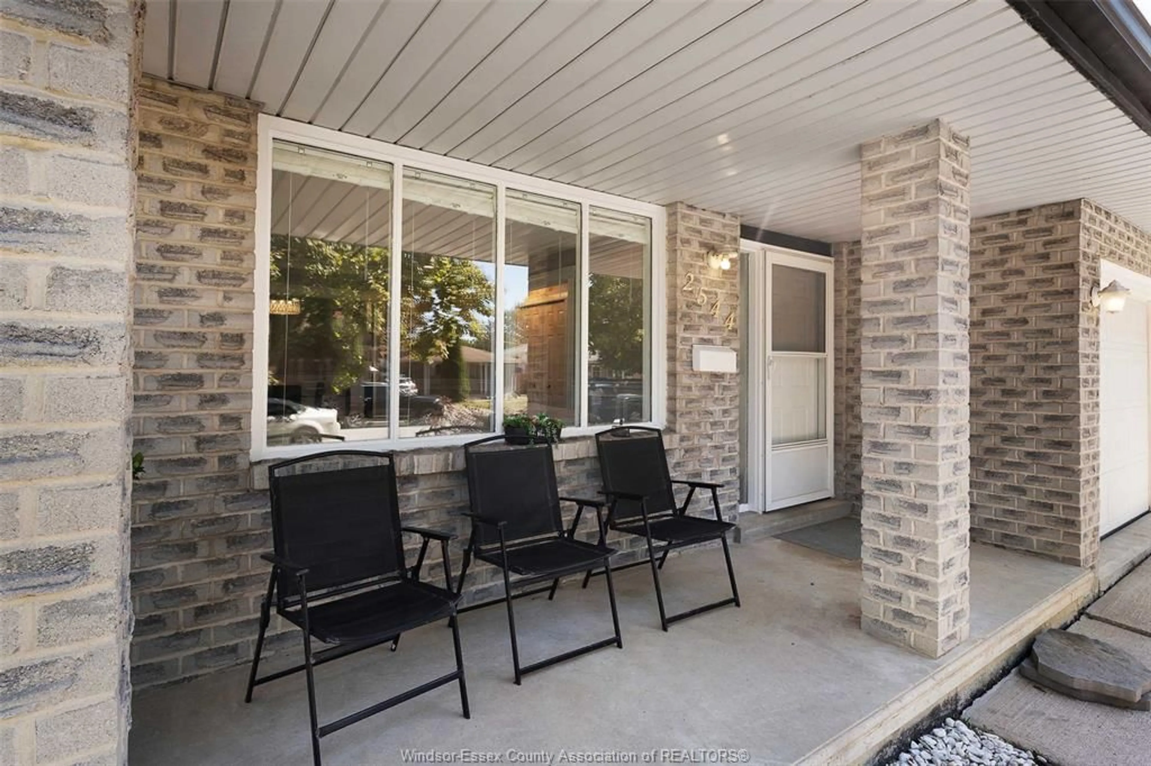 Patio, street for 2544 ELLROSE Ave, Windsor Ontario N8W 5Z8