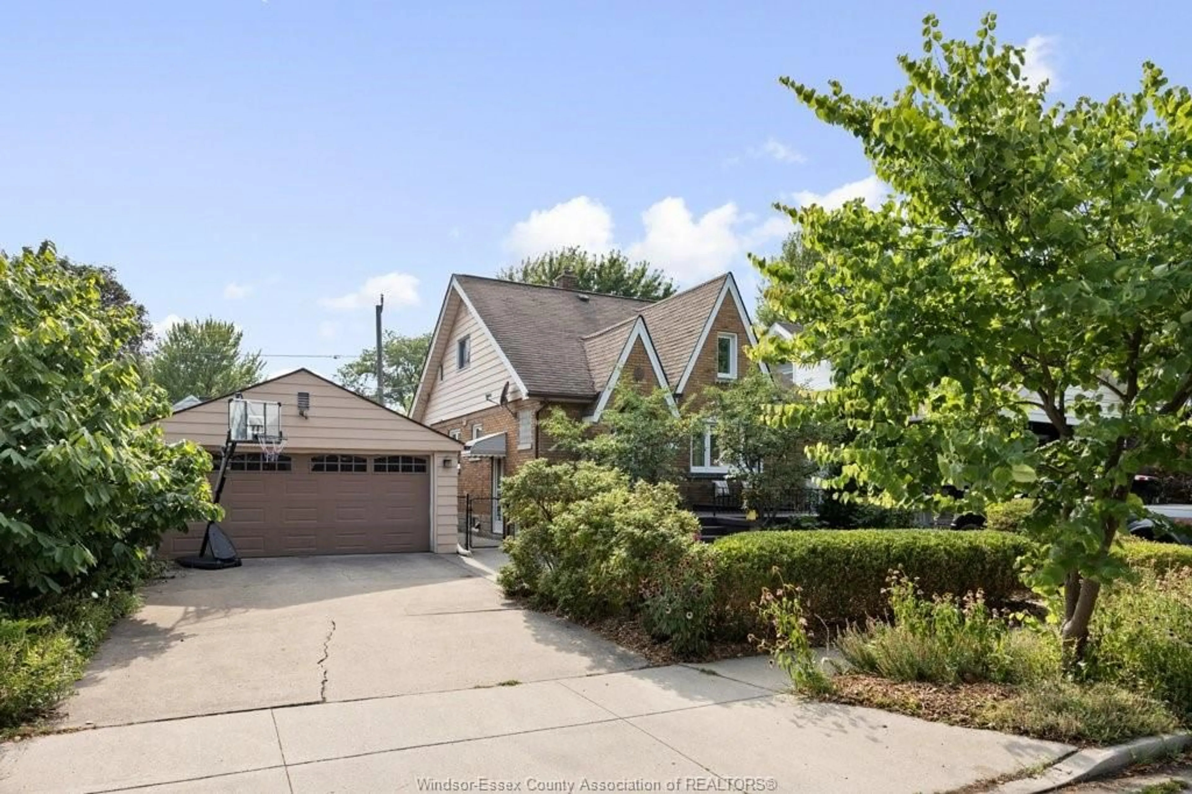 Unknown for 1729 CHILVER Rd, Windsor Ontario N8W 2T7