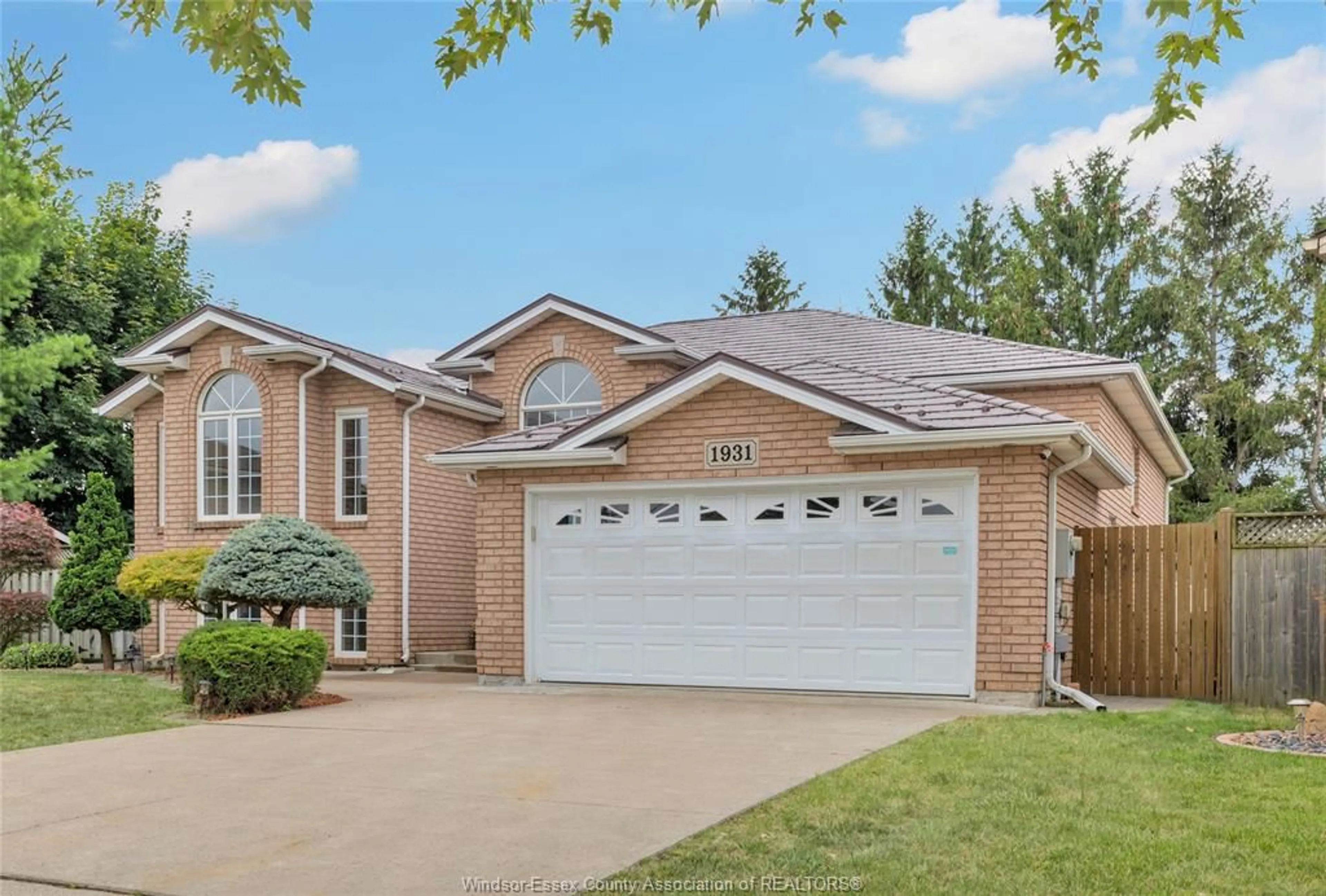 Home with brick exterior material, street for 1931 FULLER, Windsor Ontario N8W 5S2