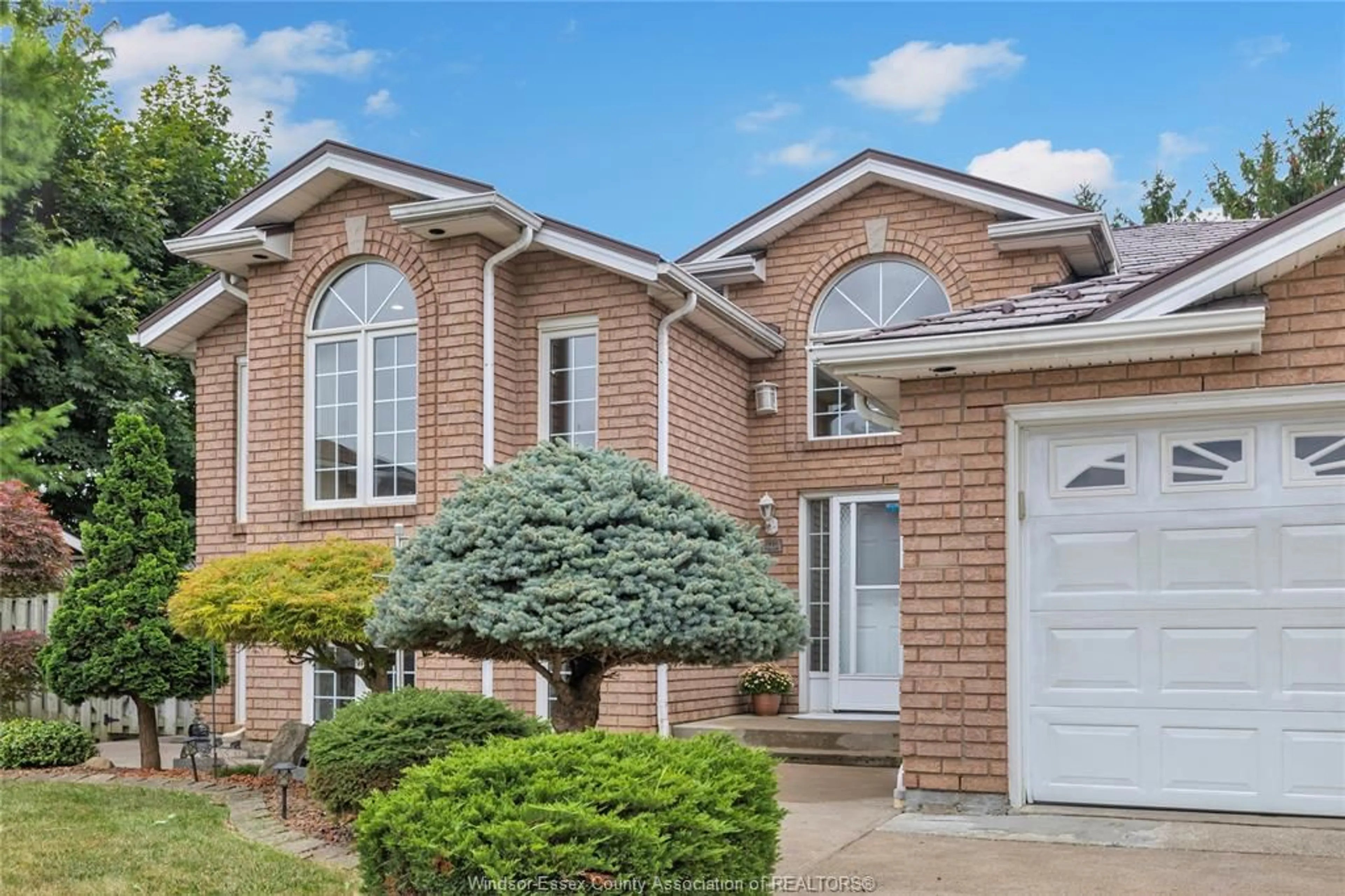 Home with brick exterior material, street for 1931 FULLER, Windsor Ontario N8W 5S2