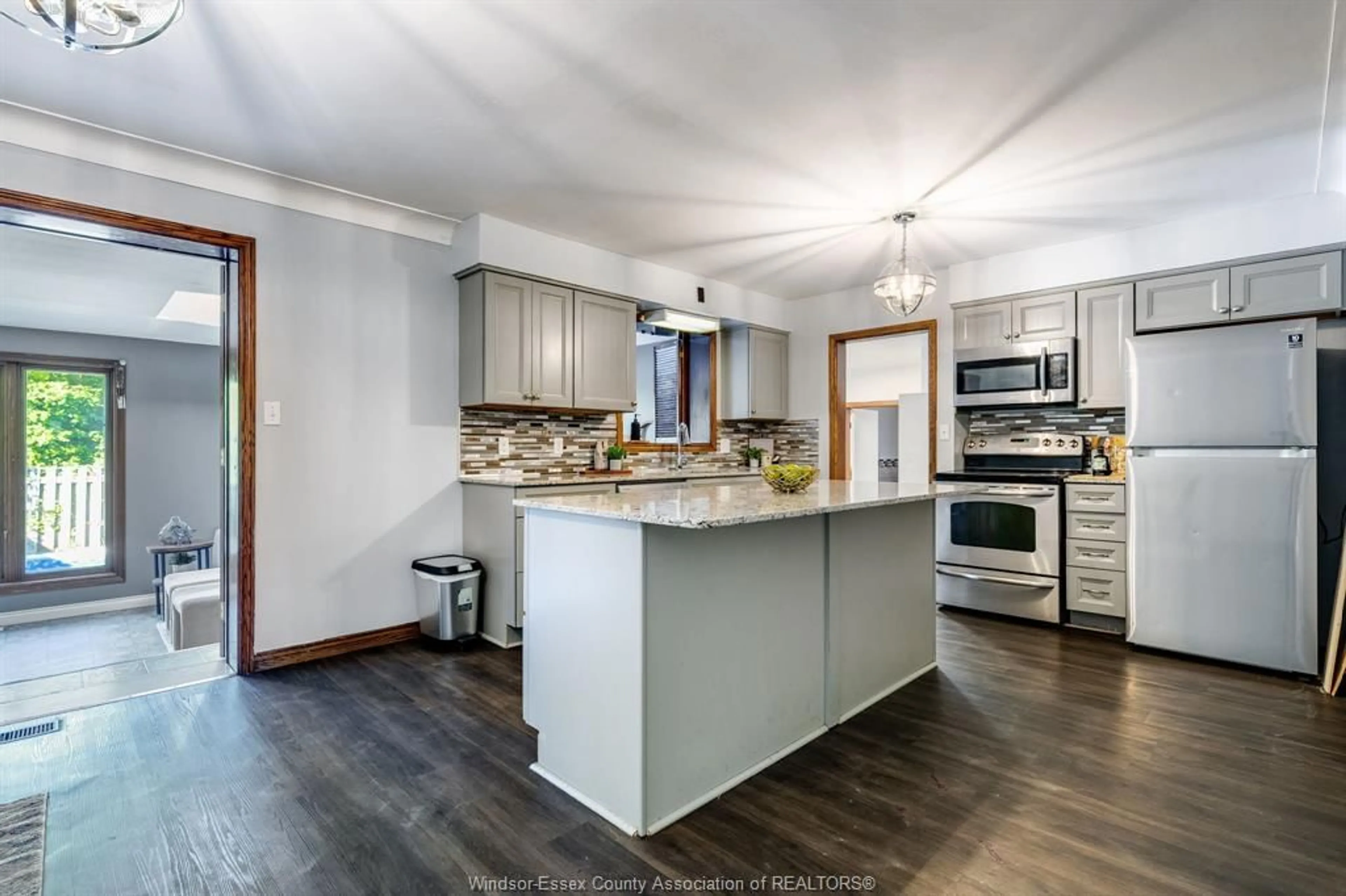 Open concept kitchen, unknown for 2025 Randolph Ave, Windsor Ontario N9B 2W4