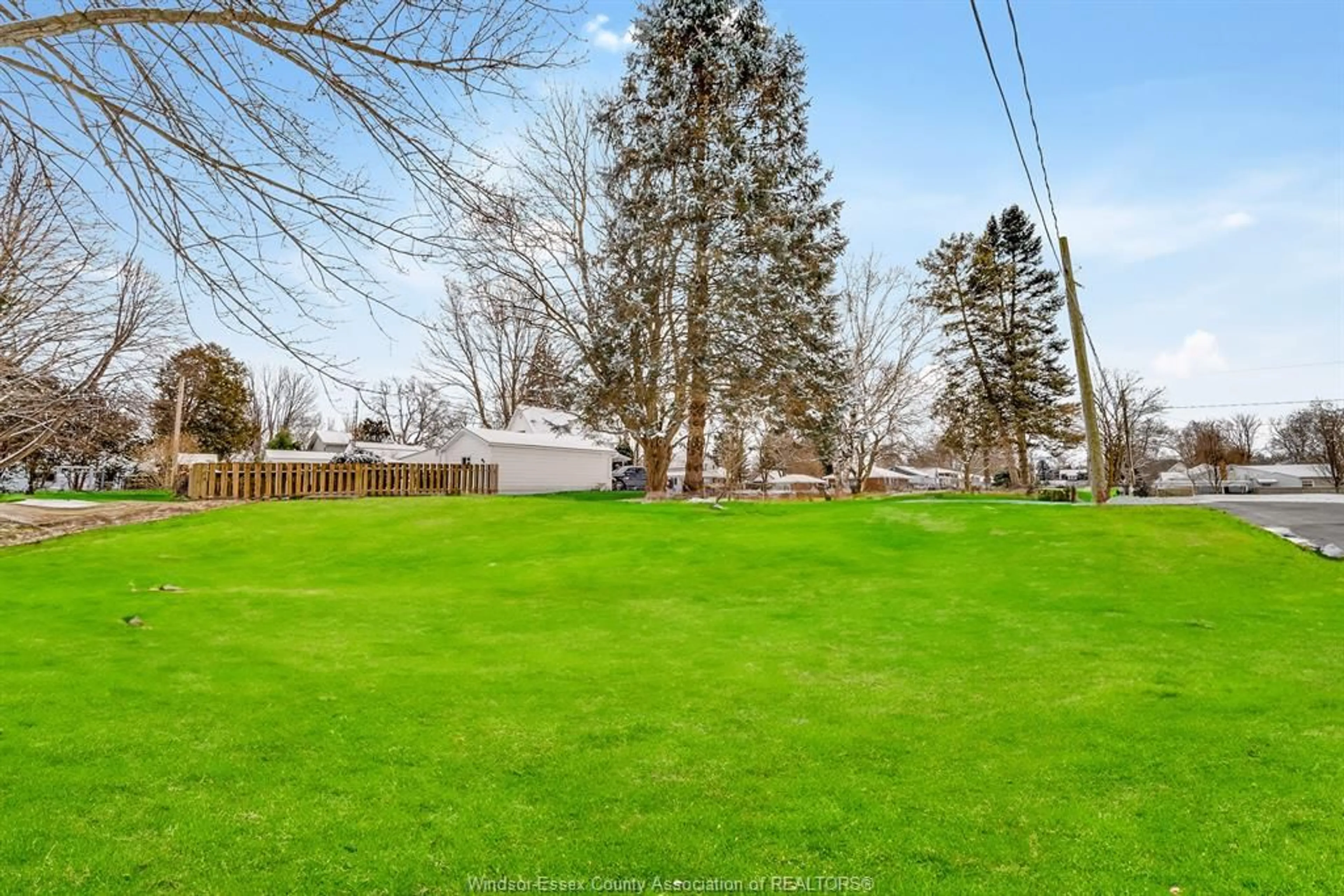 A pic from outside/outdoor area/front of a property/back of a property/a pic from drone, water/lake/river/ocean view for 32 BROADWAY St, Ridgetown Ontario N0P 2C0