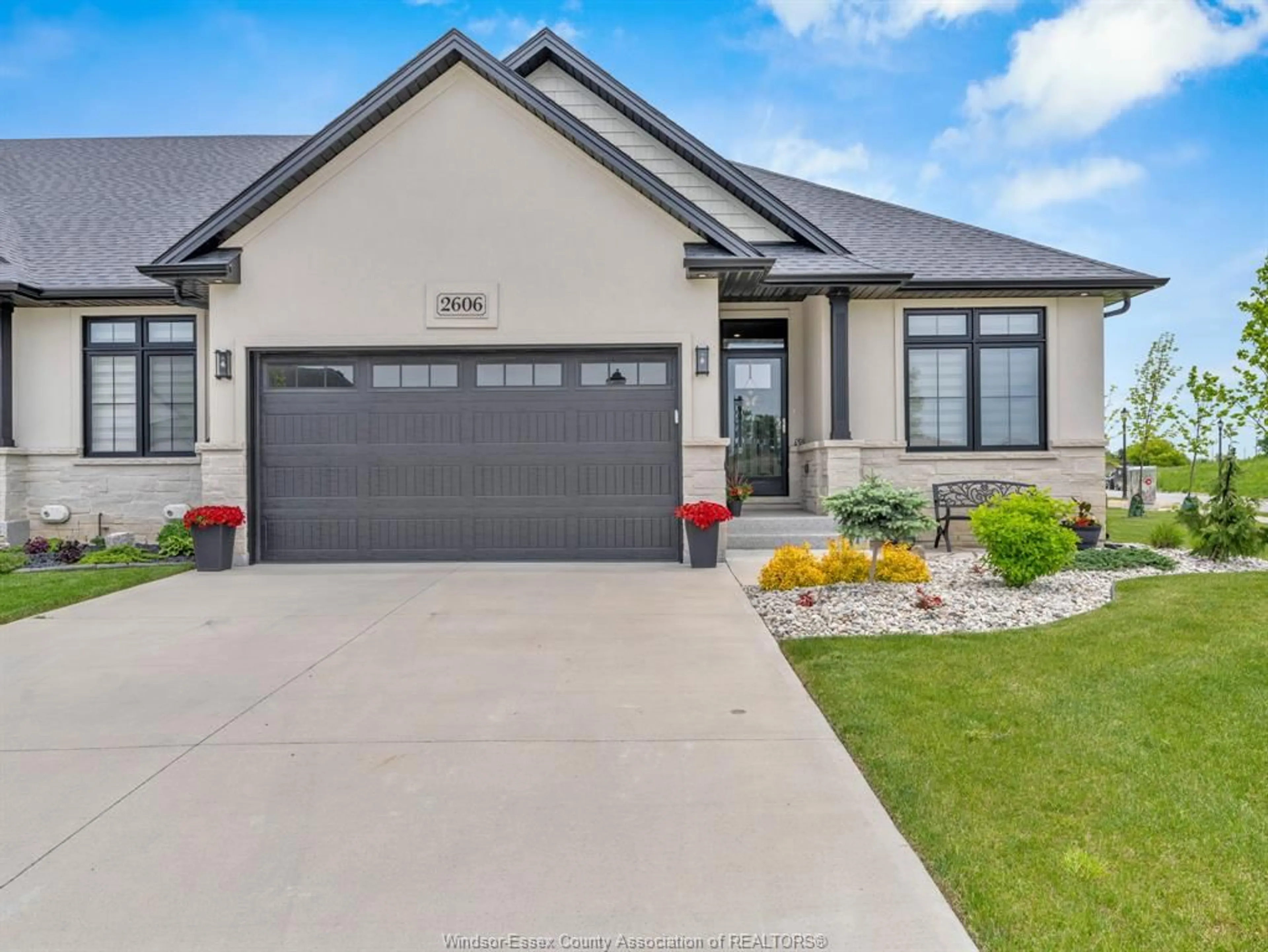 Home with vinyl exterior material, street for 2606 Clearwater, Windsor Ontario N8P 0G3