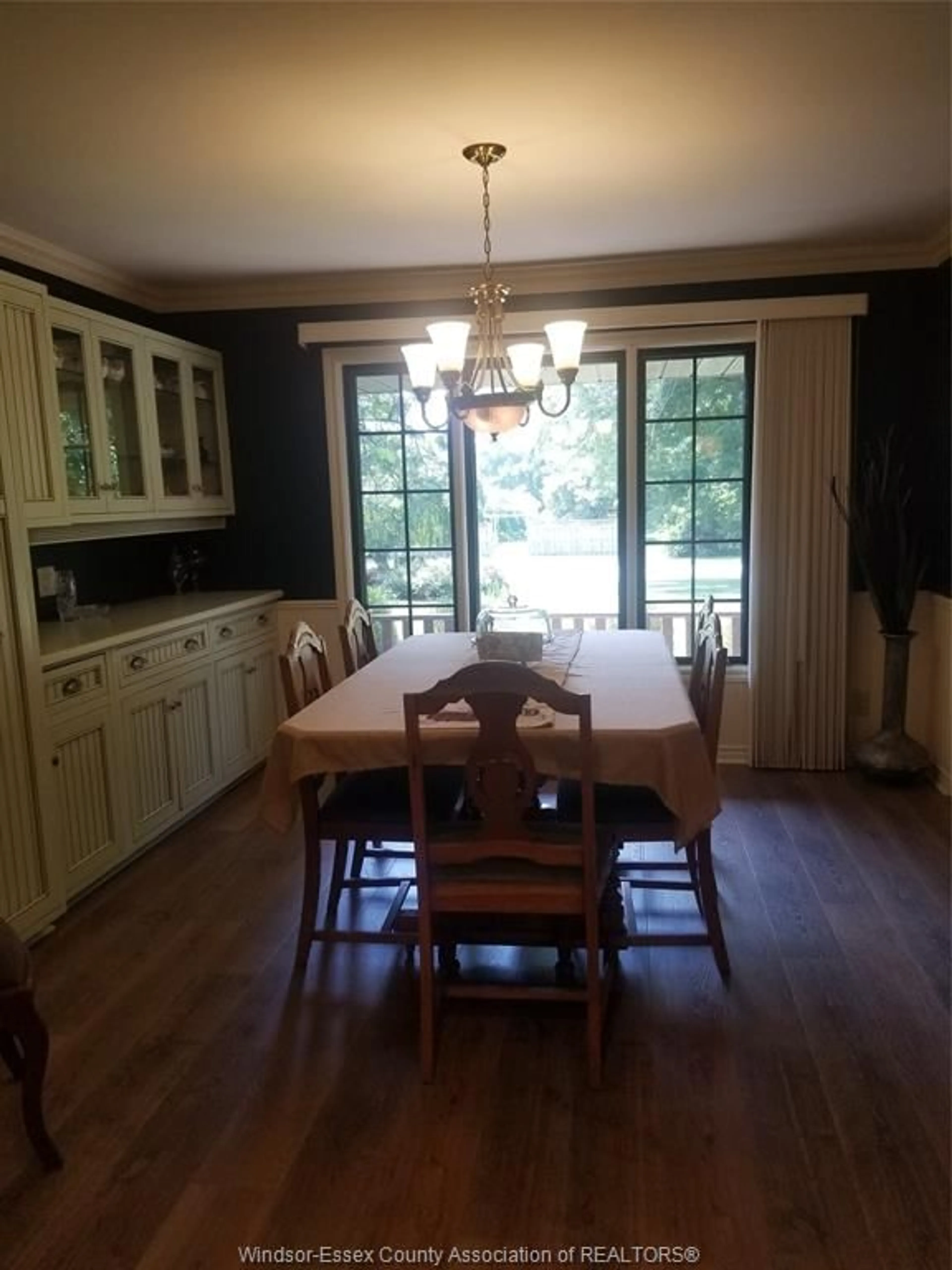 Dining room, wood/laminate floor for 1232 BAINBRIDGE, Kingsville Ontario N9Y 3J8