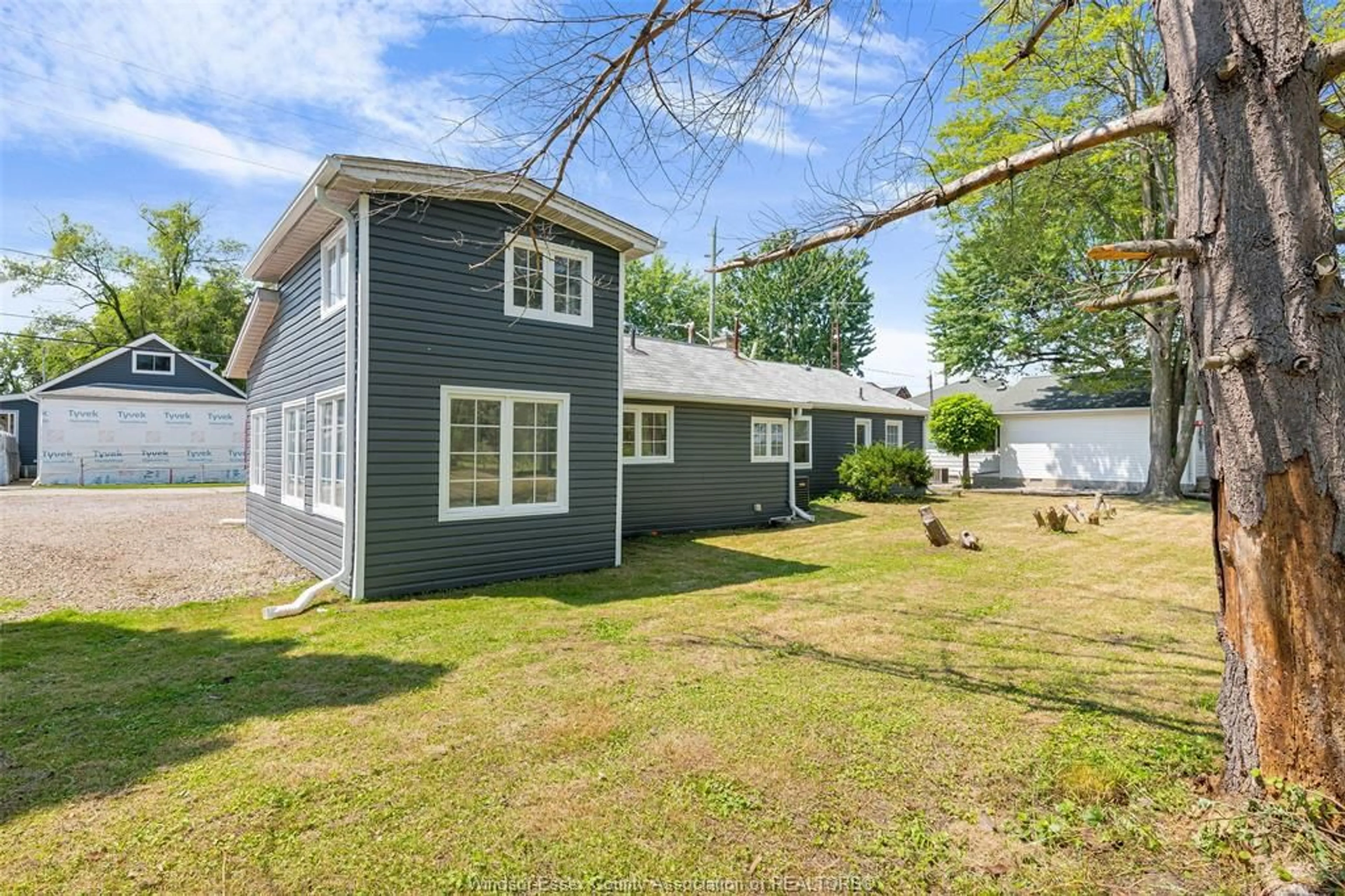 A pic from outside/outdoor area/front of a property/back of a property/a pic from drone, street for 51 SENATOR St, LaSalle Ontario N9J 1T6