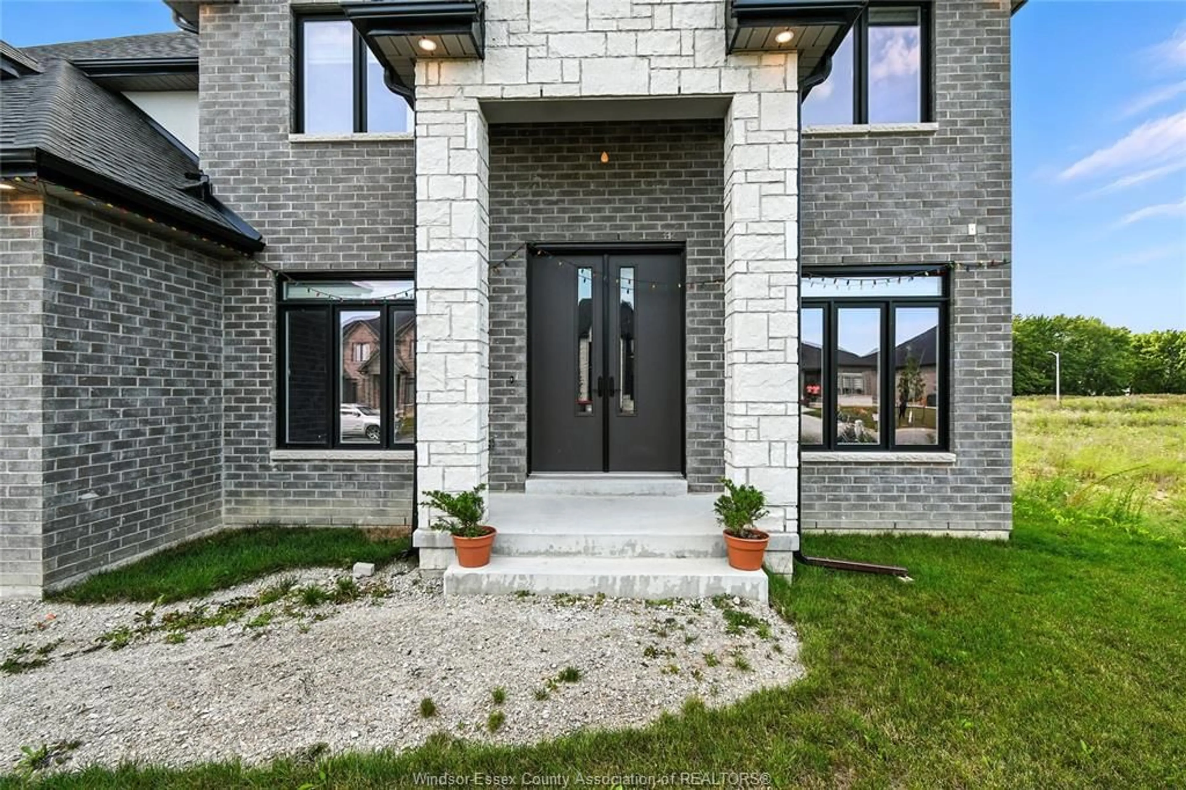 Home with brick exterior material, street for 518 VENETO St, Lakeshore Ontario N8L 0K4