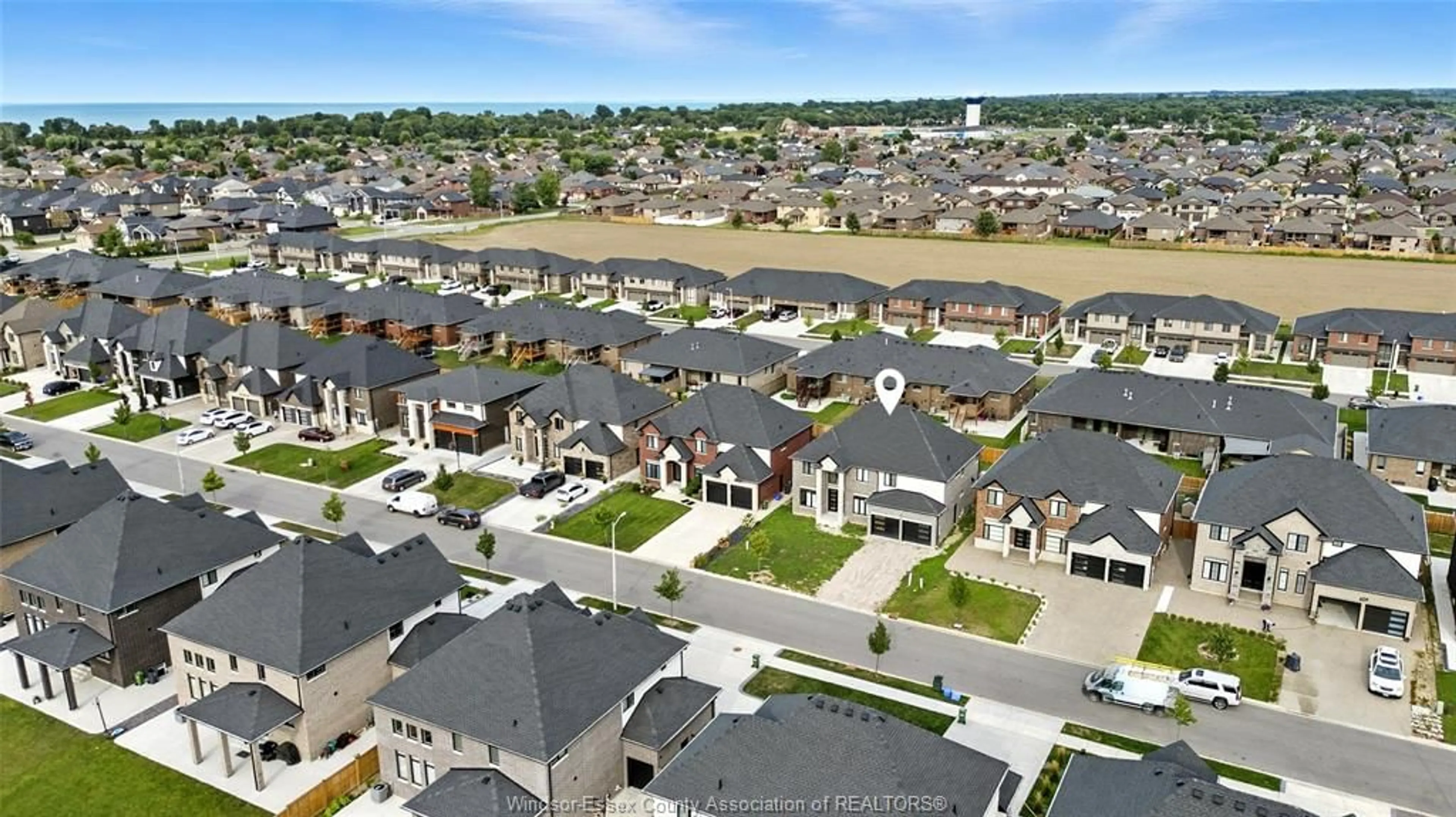 A pic from outside/outdoor area/front of a property/back of a property/a pic from drone, street for 625 MARCHE St, Lakeshore Ontario N8L 0K2
