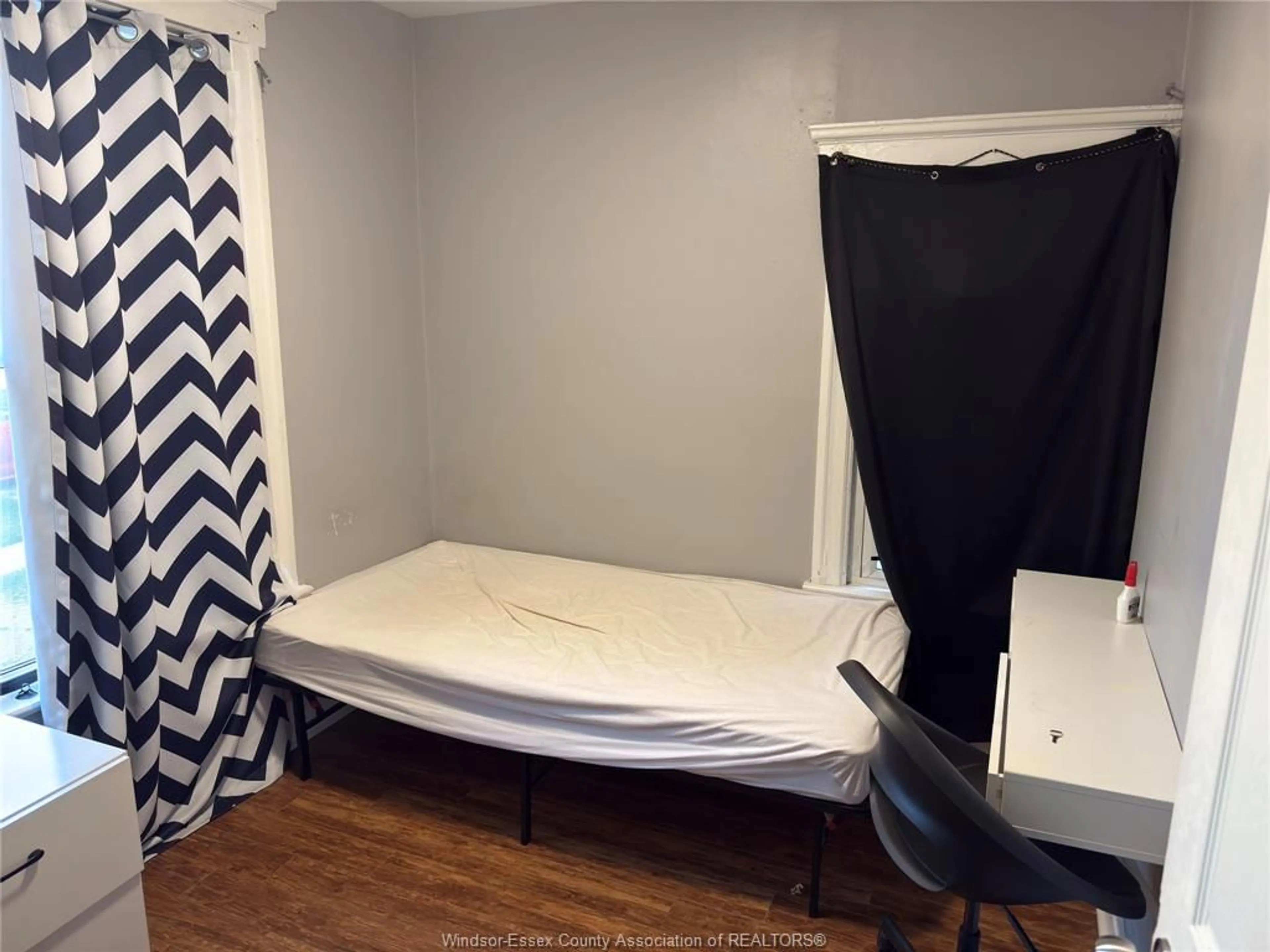 A pic of a room for 417 BRIDGE, Windsor Ontario N9B 2M3