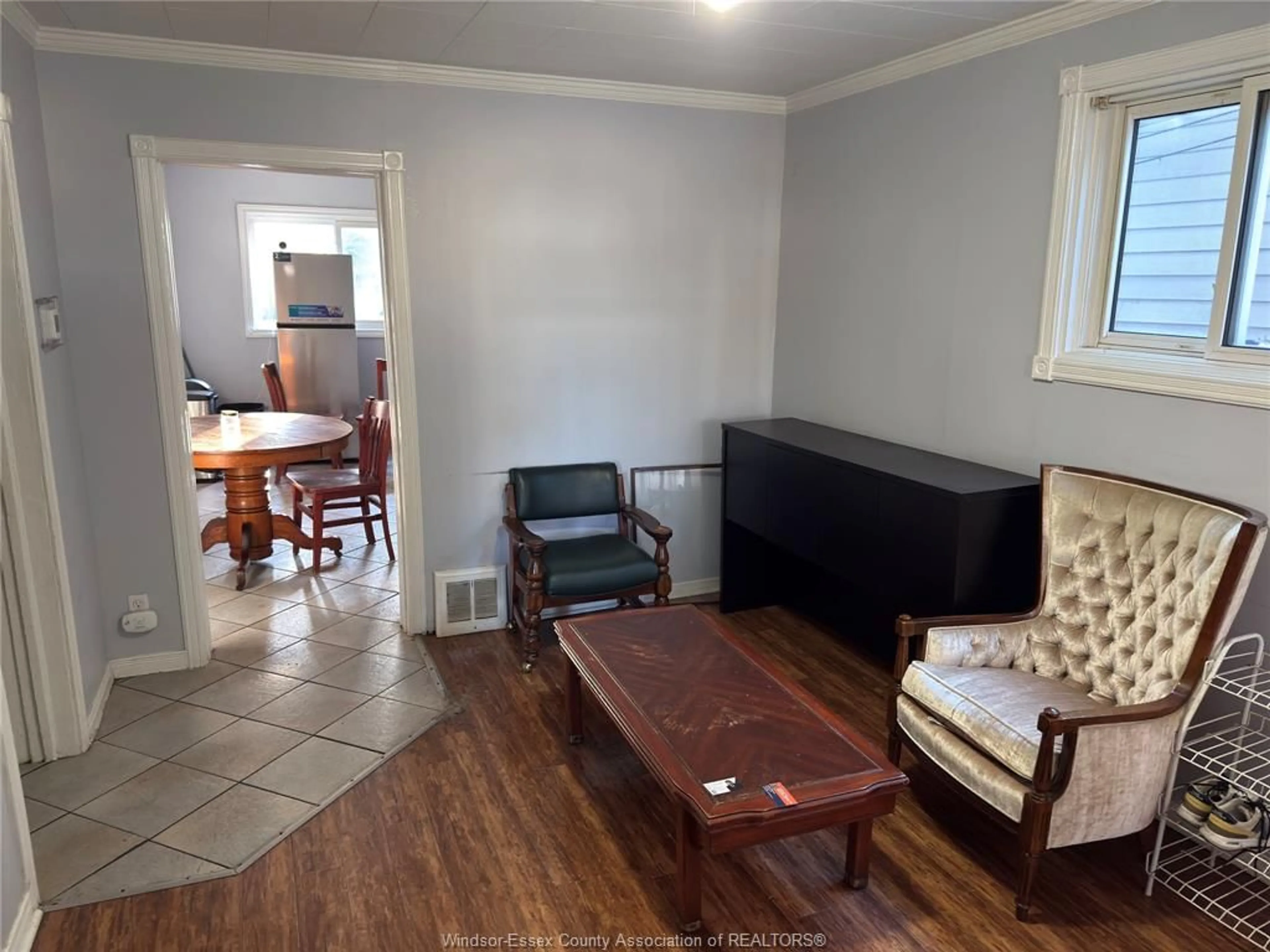 A pic of a room for 417 BRIDGE, Windsor Ontario N9B 2M3