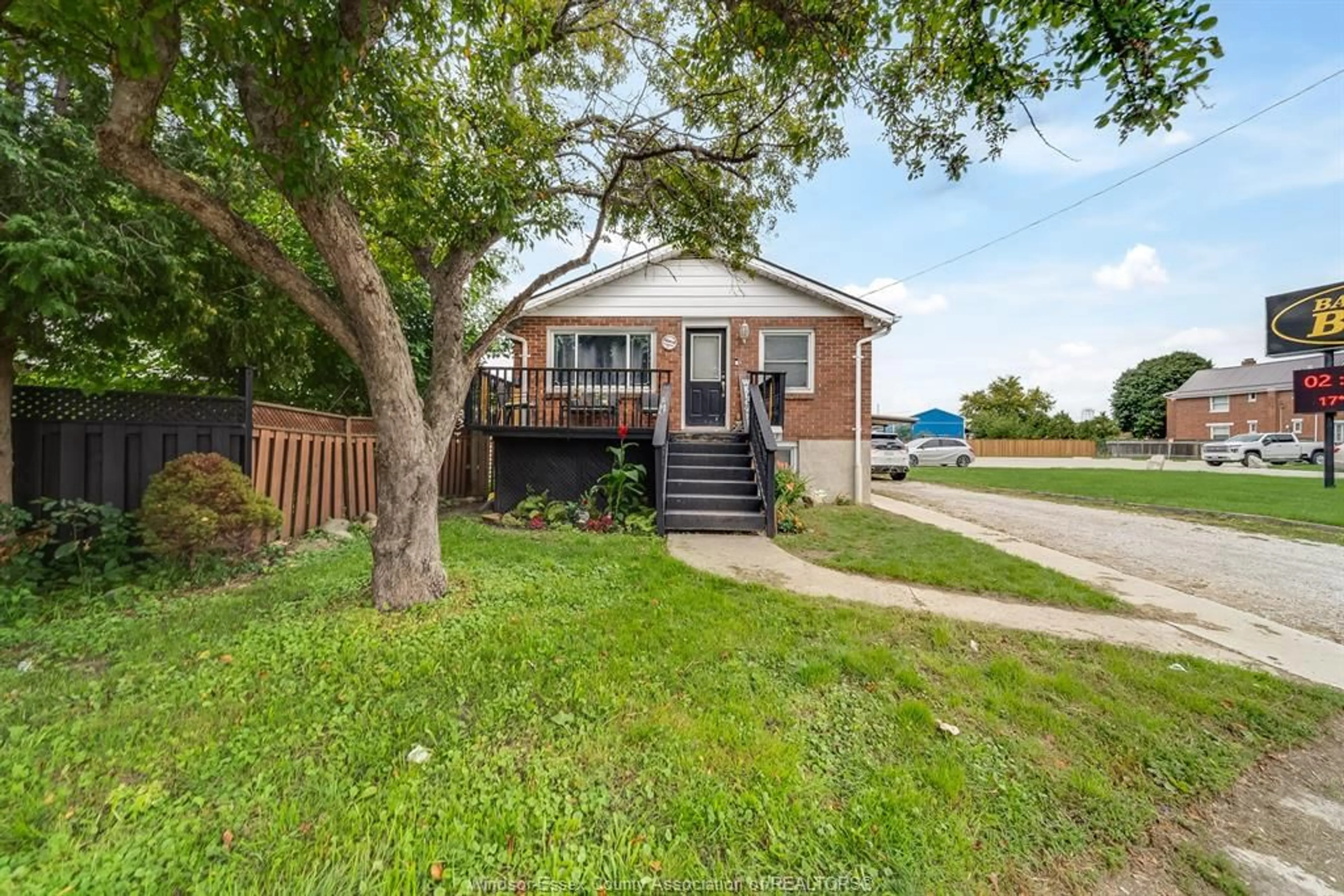Unknown for 123 PARK Ave, Chatham Ontario N7M 3V7