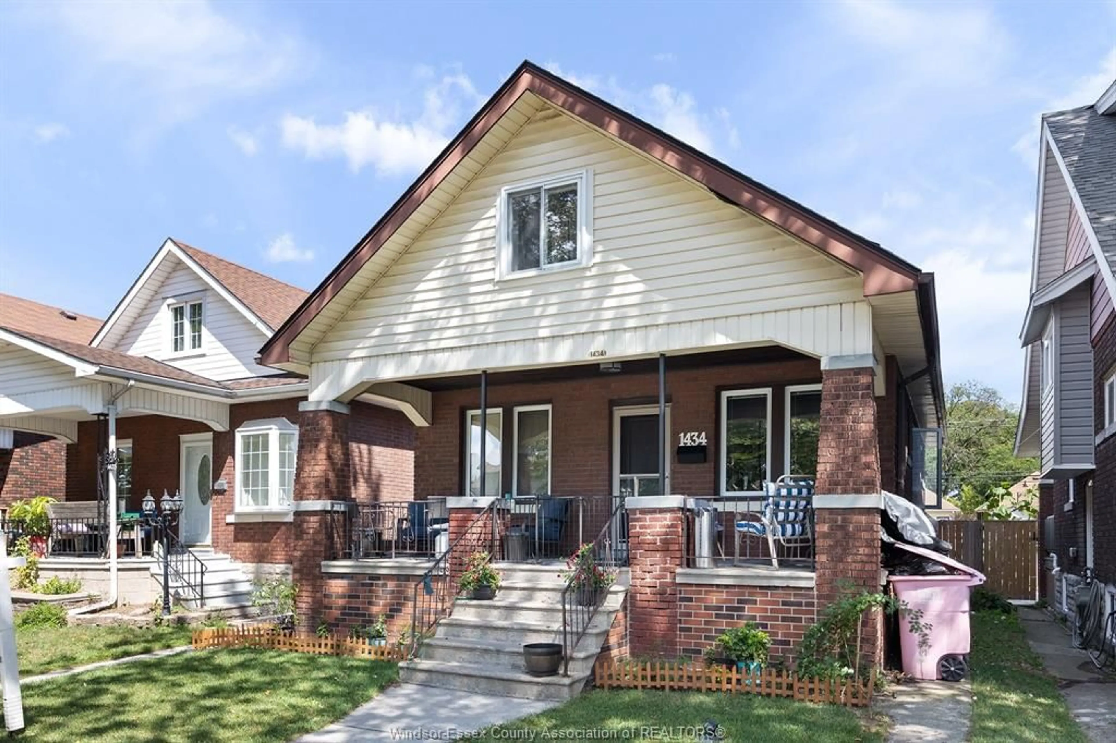 Home with brick exterior material, street for 1434 GLADSTONE, Windsor Ontario N8X 3L8