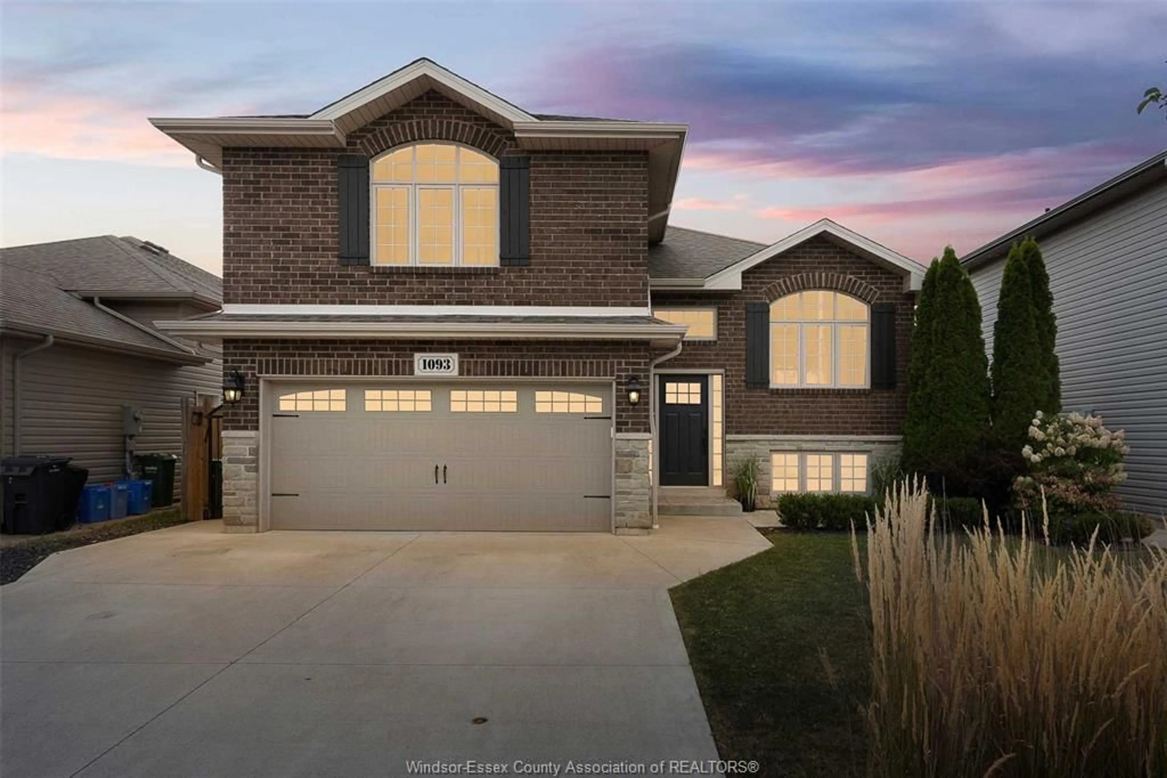 Home with brick exterior material, street for 1093 IVANHILL Ave, Windsor Ontario N8P 0B4
